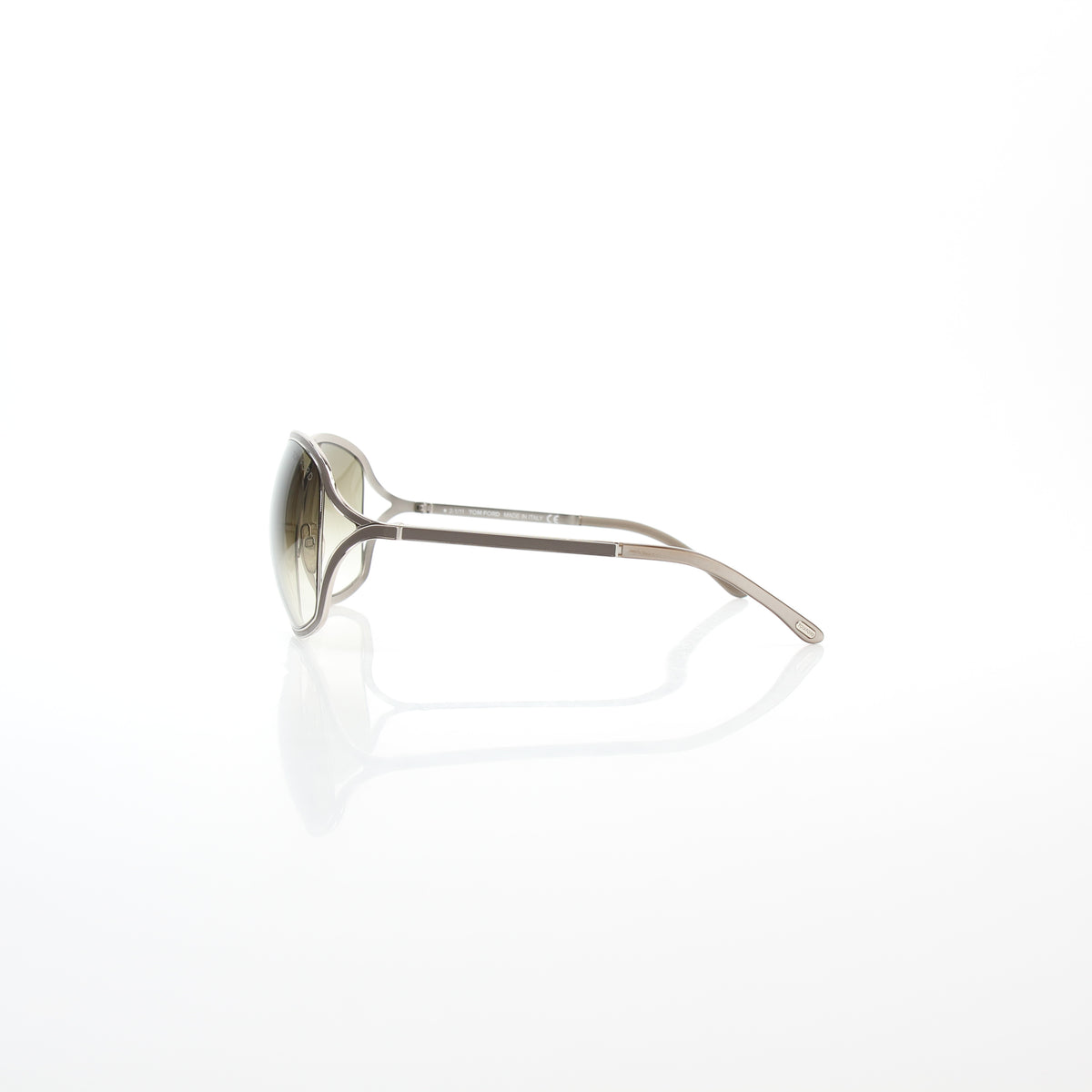Tom Ford Rickie TF179 oversized butterfly sunglasses with bold frames and tinted lenses