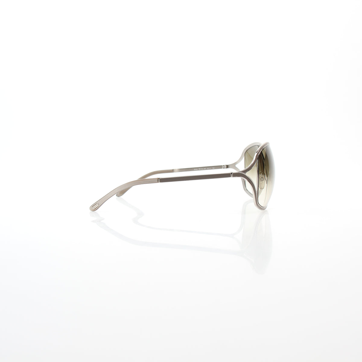 Tom Ford Rickie TF179 oversized butterfly sunglasses in a sleek frame with tinted lenses