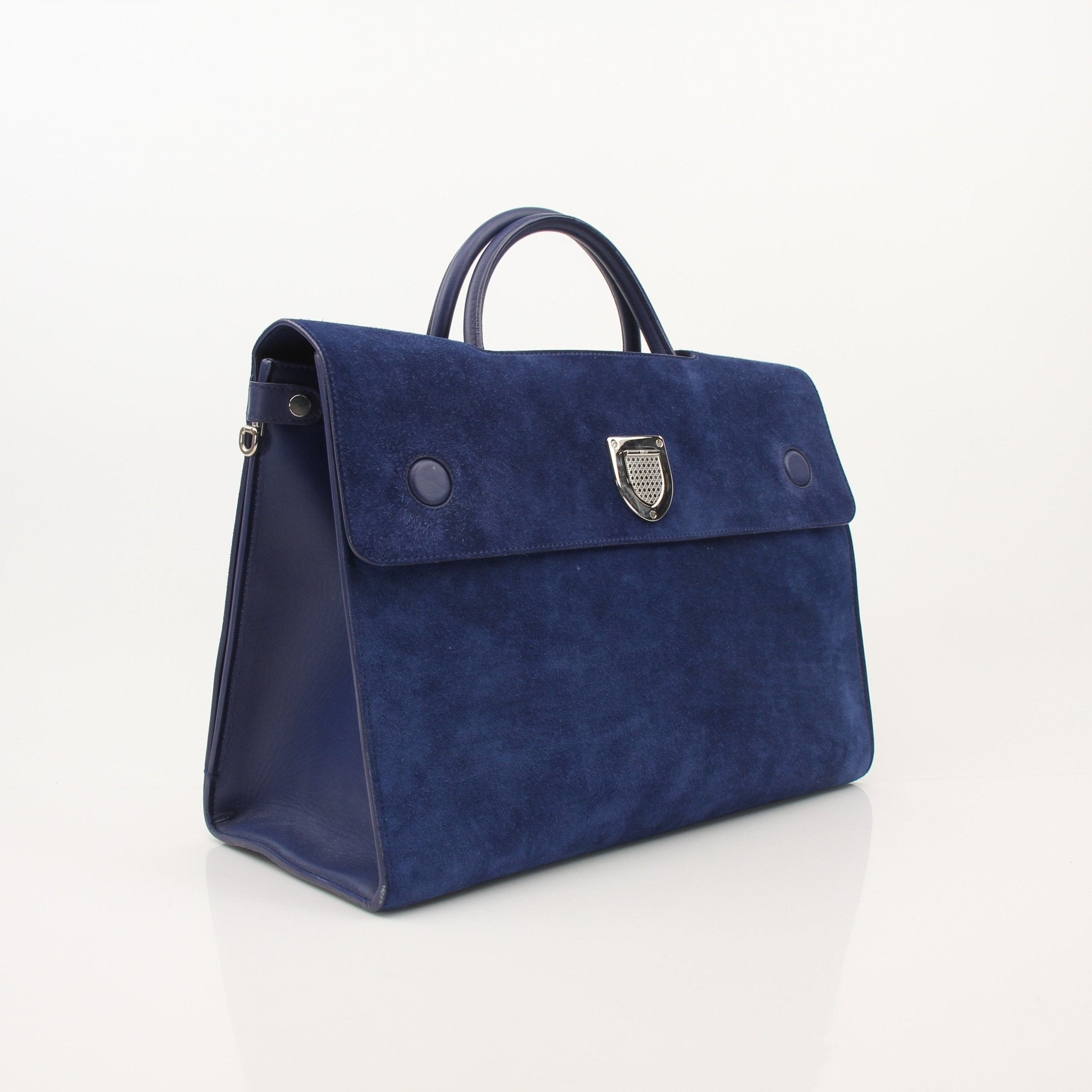 Gold & Beyond DiorEver large top handle handbag with structured design and leather finish, featuring gold-tone accents.