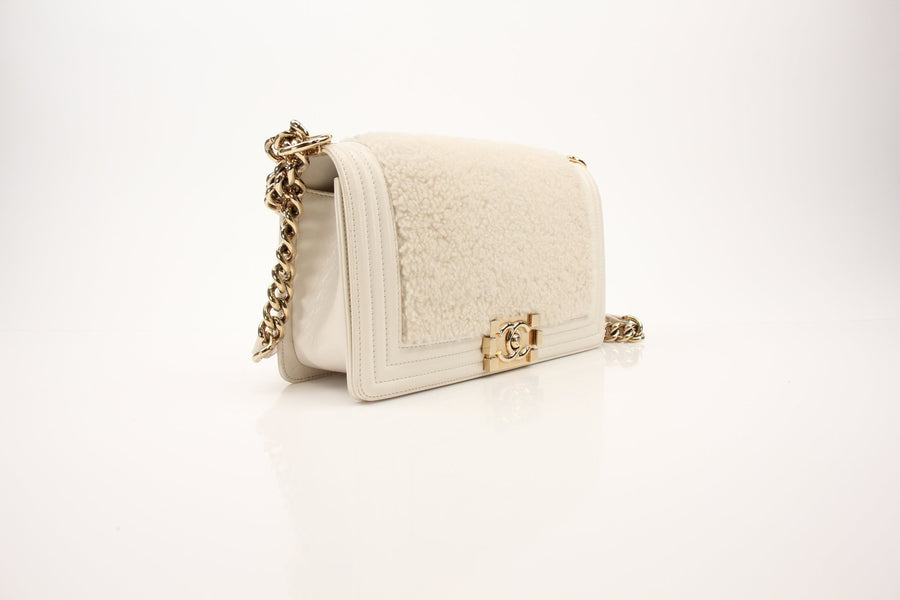 Chanel Medium Le Boy Shearling & Leather Shoulder Bag in Ivory