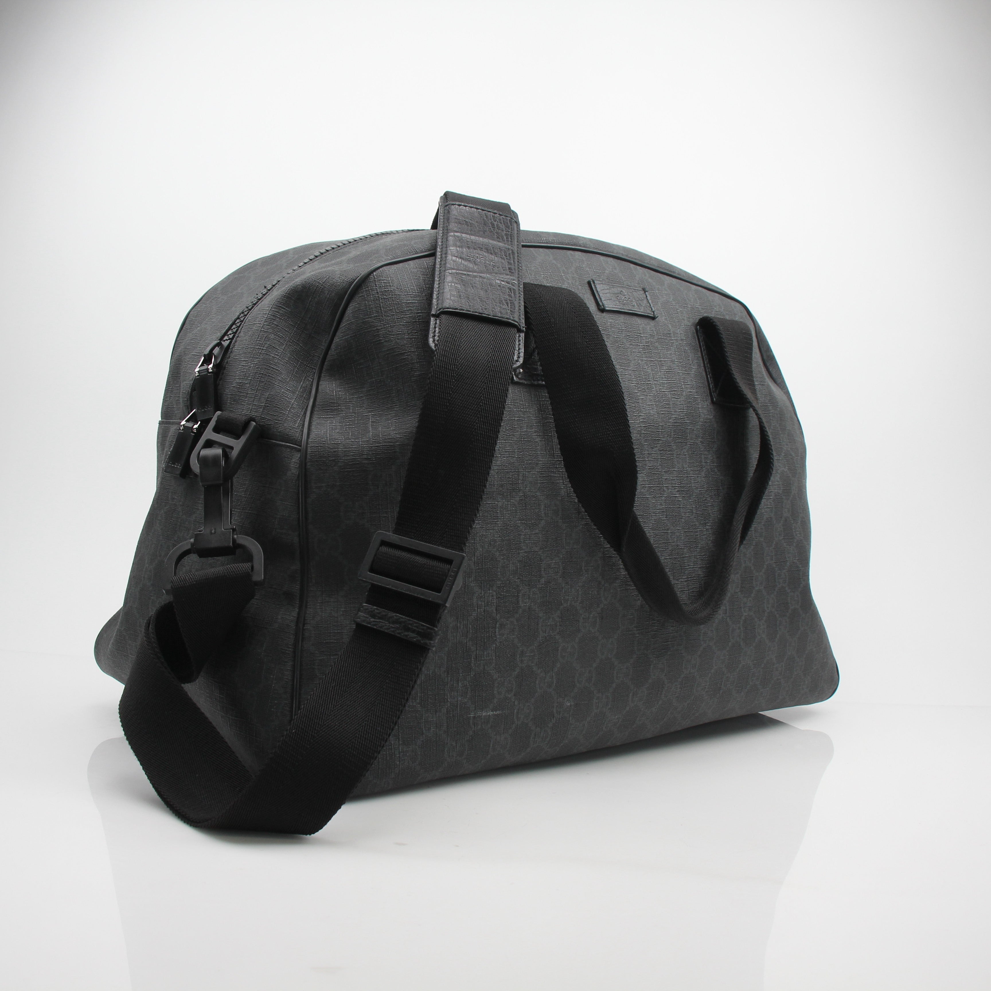 Gucci GG Supreme Weekender Bag
