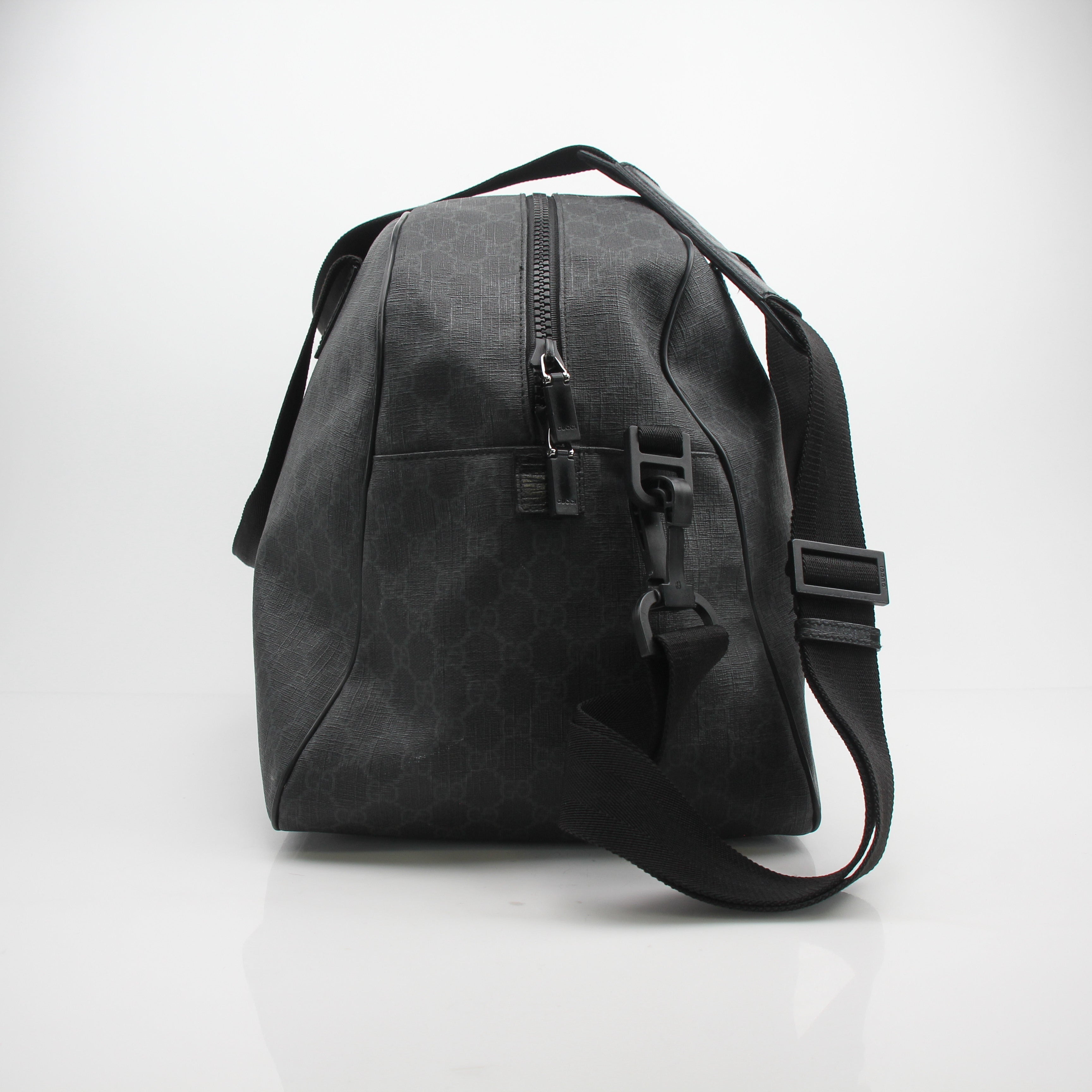 Gucci GG Supreme Weekender Bag