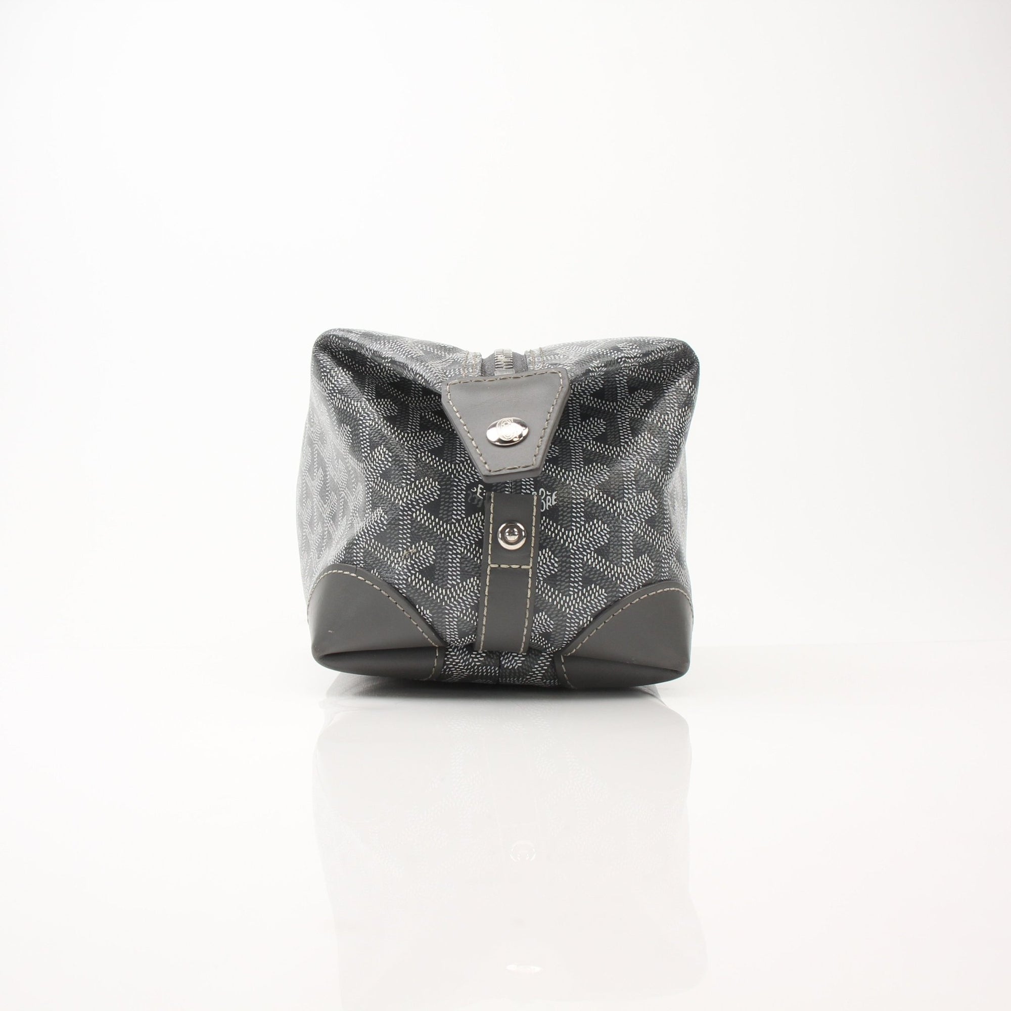 Goyard Boeing 25 toiletry bag vanity case with signature patterned canvas and leather trim, gold hardware details.