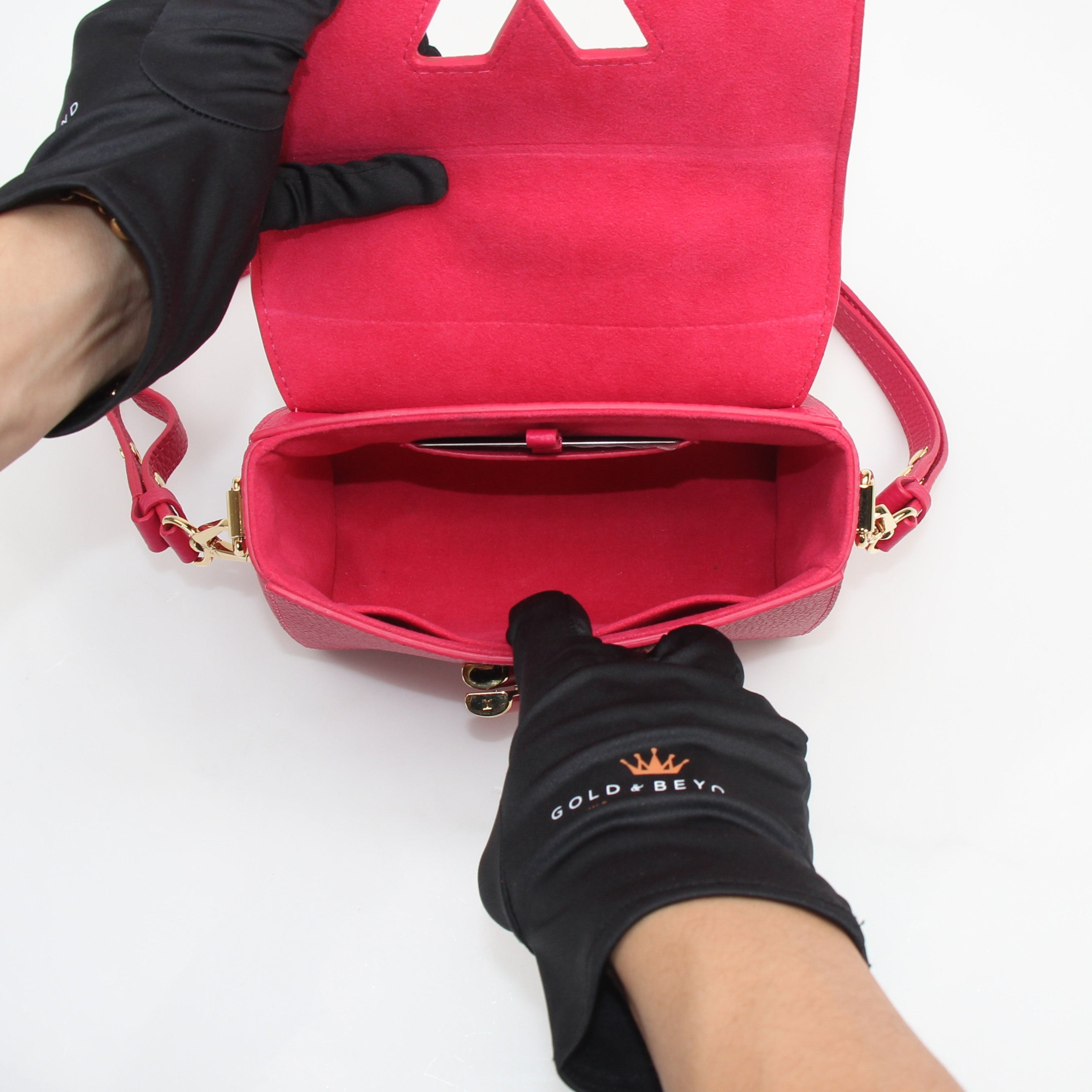 Louis Vuitton Twist One Handle PM in Pondichéry Pink Taurillon Leather