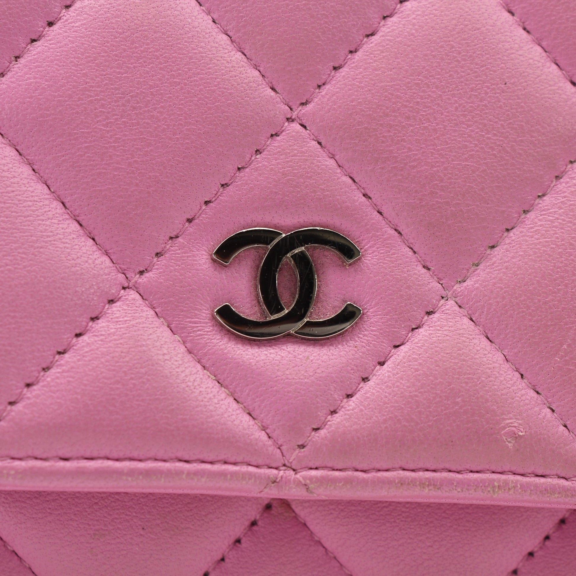 Gold & Beyond light purple Chanel wallet on chain, compact wallet with chain strap and elegant design, perfect for stylish essentials.
