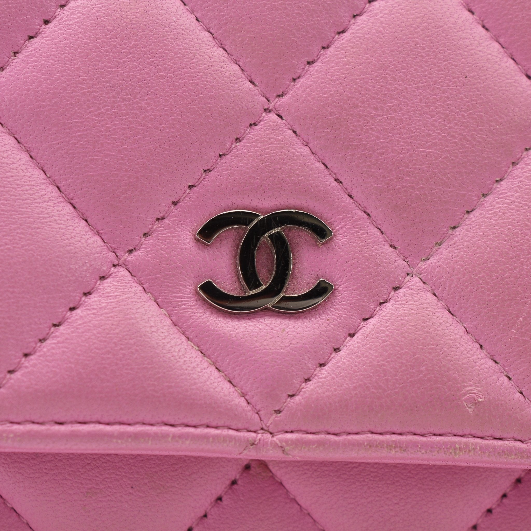 Gold & Beyond light purple Chanel wallet on chain, compact wallet with chain strap and elegant design, perfect for stylish essentials.