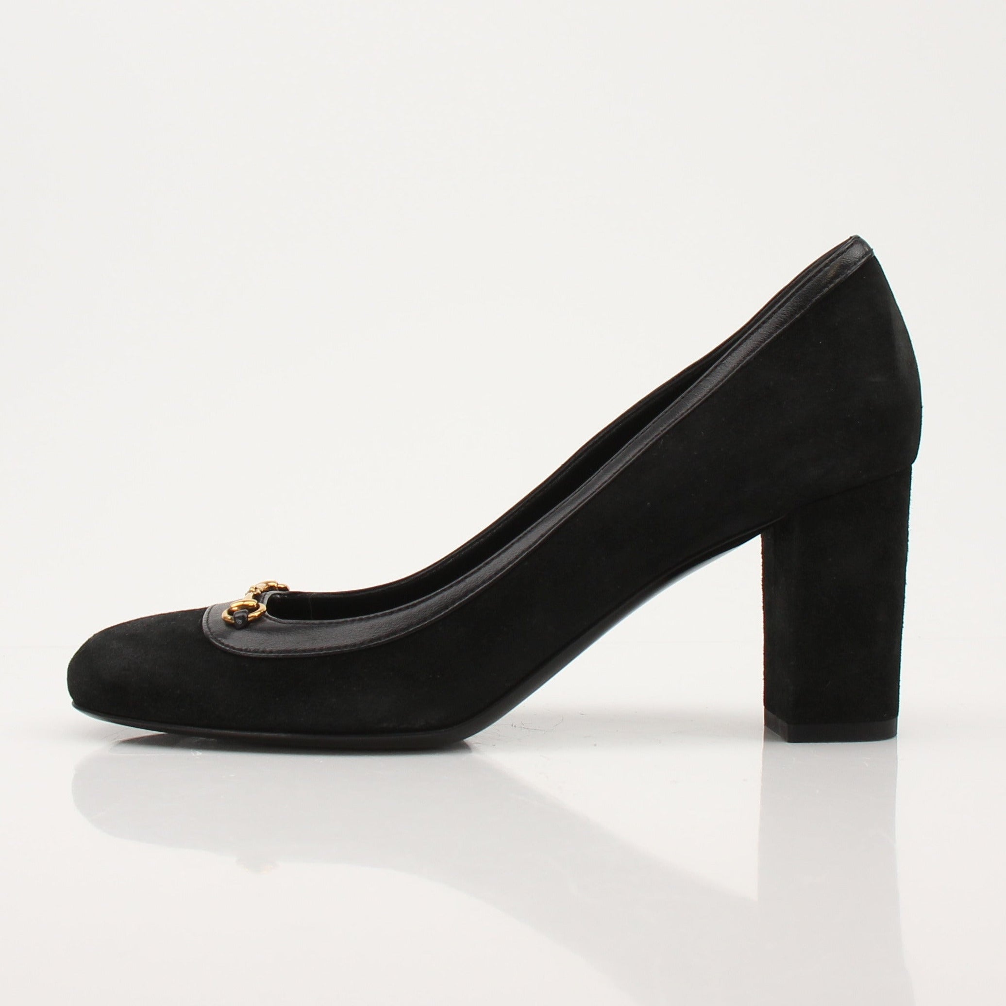 Gold & Beyond Gucci Horsebit leather loafers, stylish men's shoes with classic horsebit detail, crafted from high-quality leather.