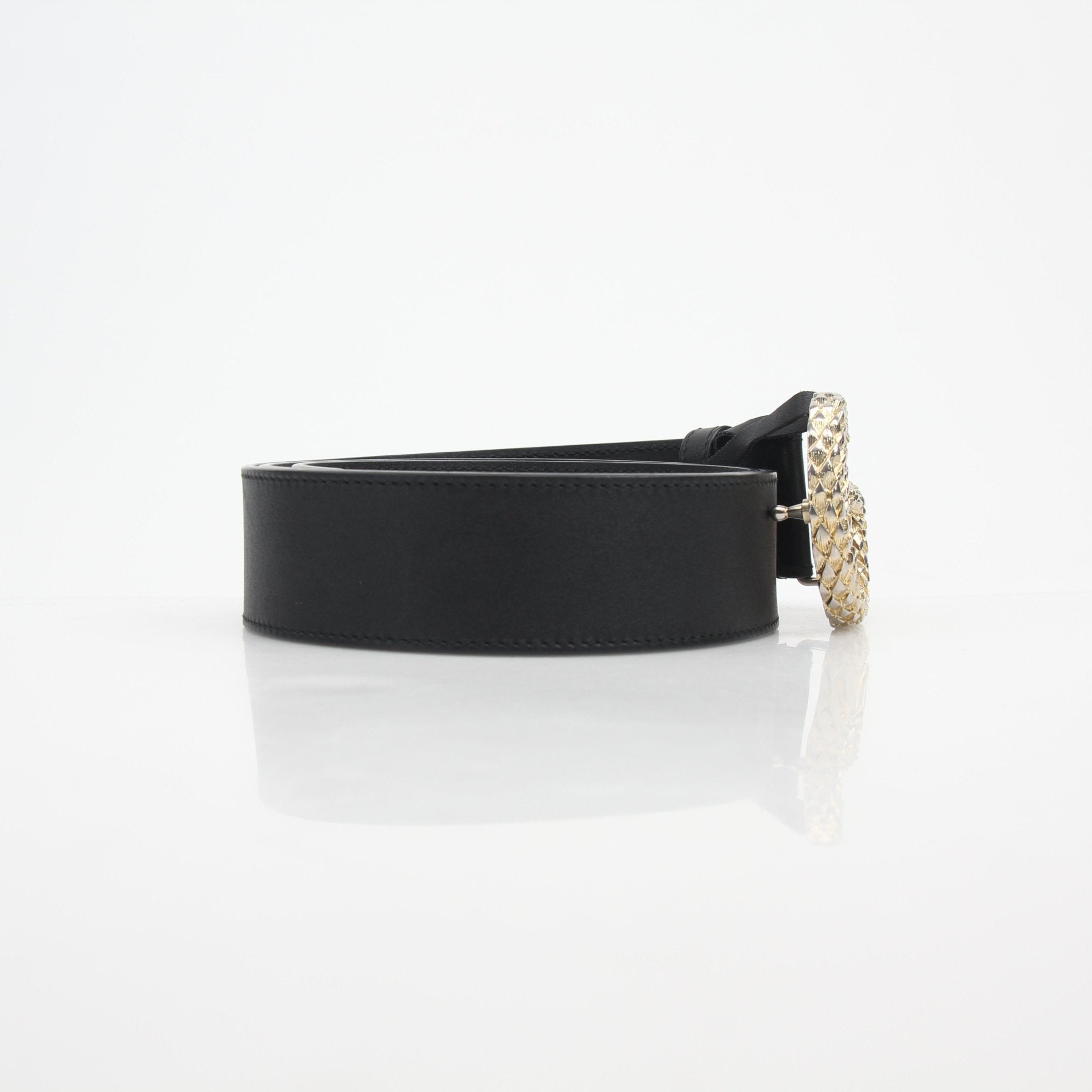 Gucci GG Marmont scales leather belt in size 95/38, stylish accessories with a textured design and gold-tone hardware.