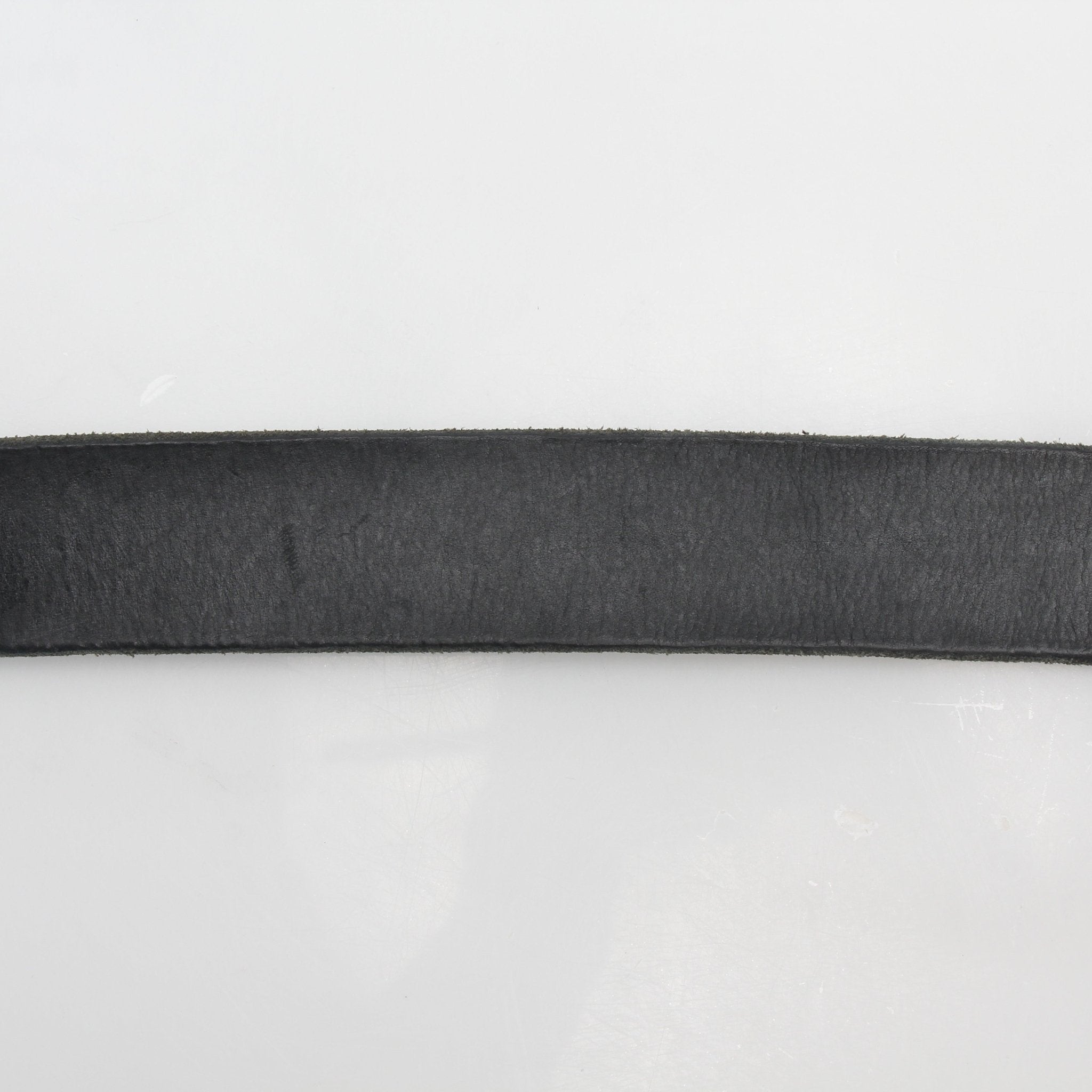 Gold & Beyond Gucci Feline Head Leather Belt, 40-inch, featuring a feline head buckle, stylish accessory for men and women.