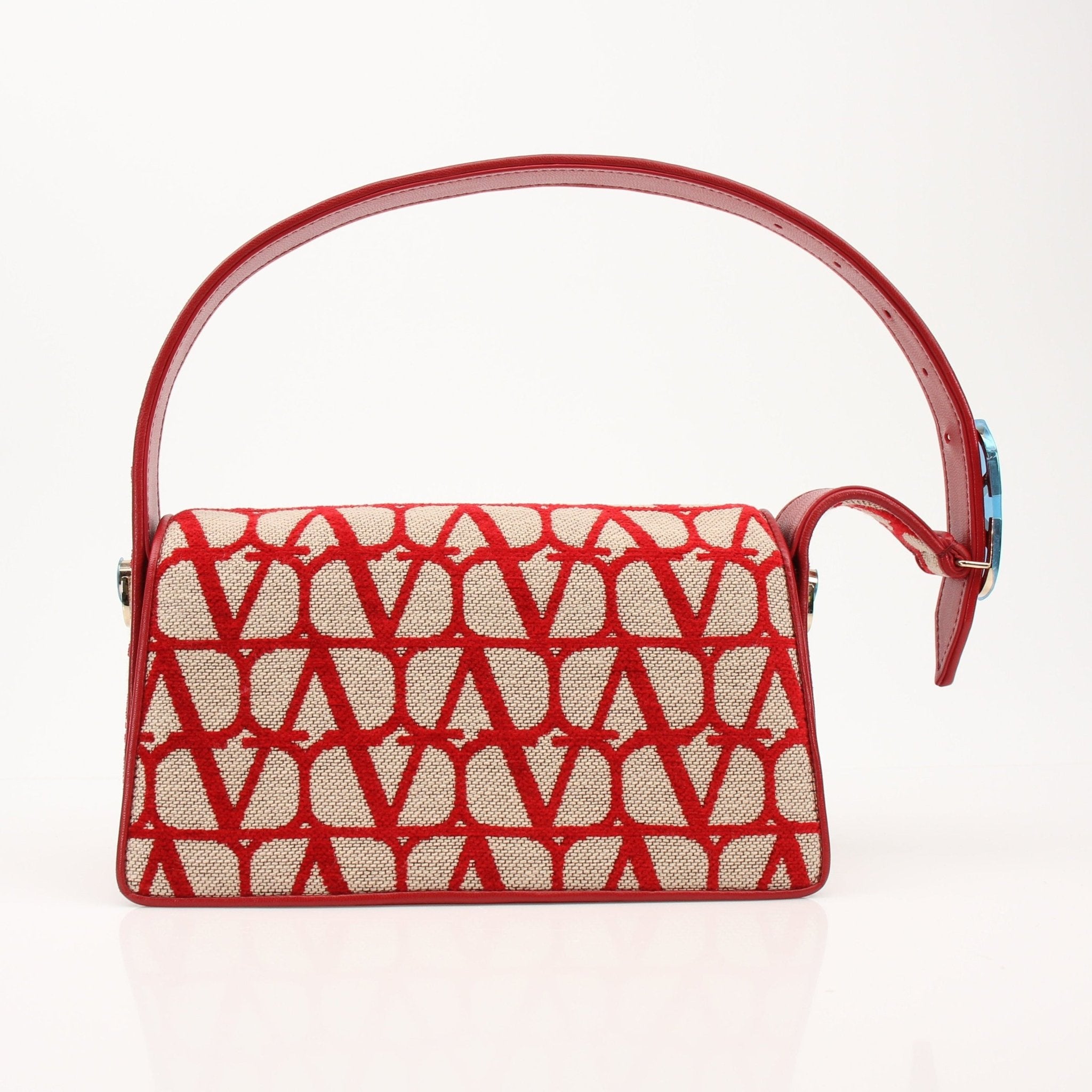 Gold & Beyond Valentino Deuxièmes shoulder handbag with sleek design and chain strap, shown in image IMG_5541.jpg.