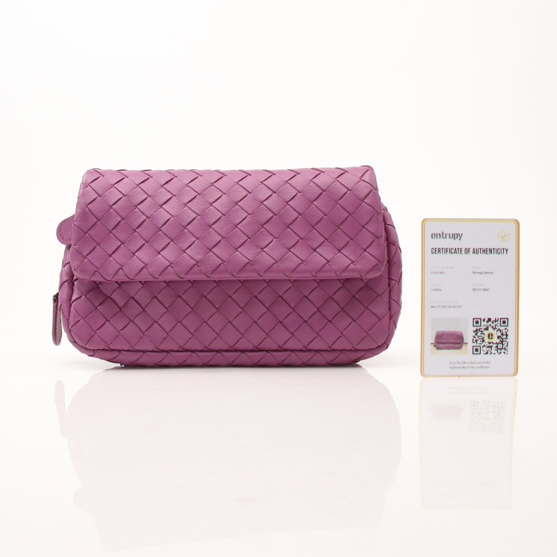 Gold & Beyond Bottega Veneta expandable chain flap handbag with gold-tone hardware and woven leather design.