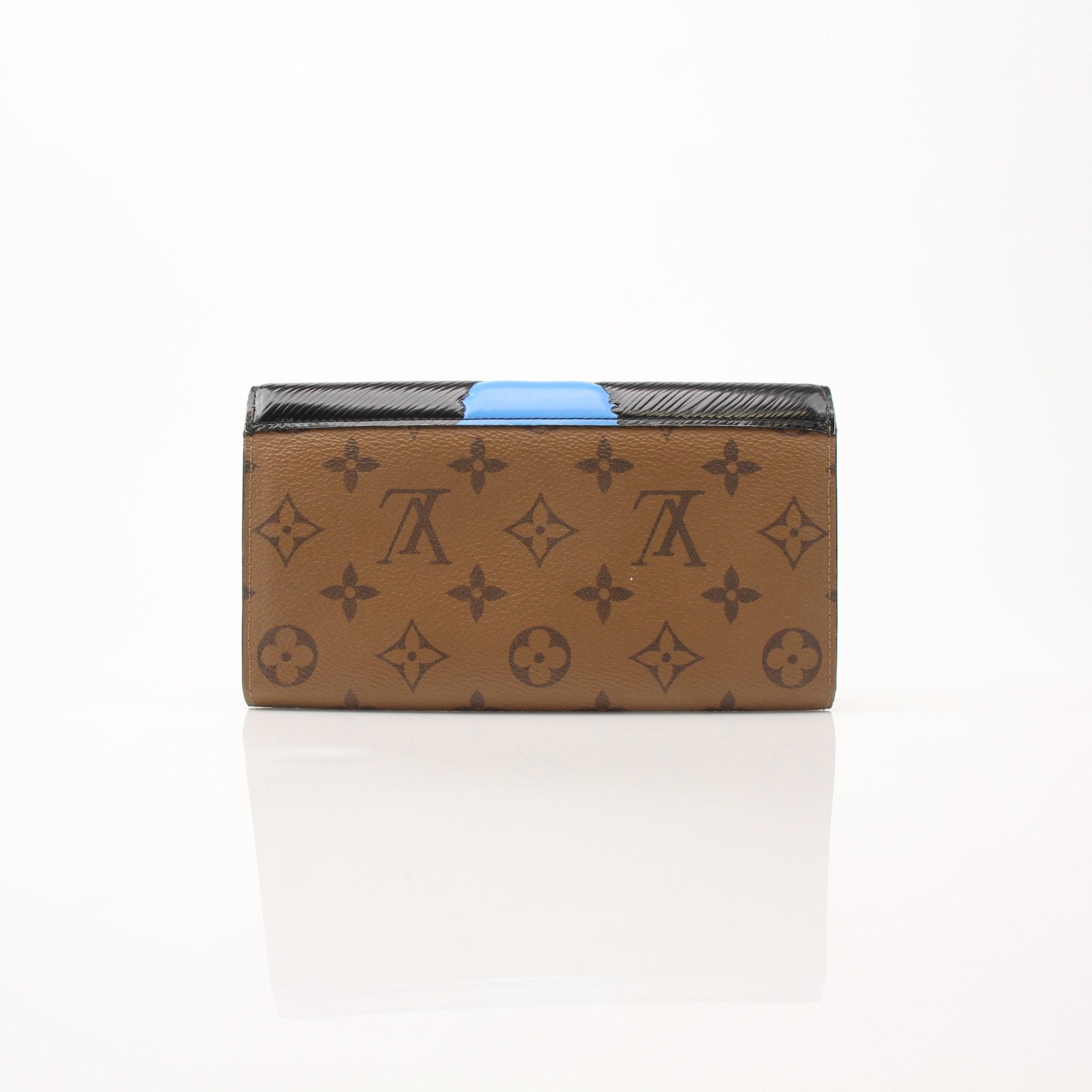 Louis Vuitton Sarah Kabuki wallet by Gold & Beyond, featuring a sleek design with the iconic monogram pattern and multiple card slots.