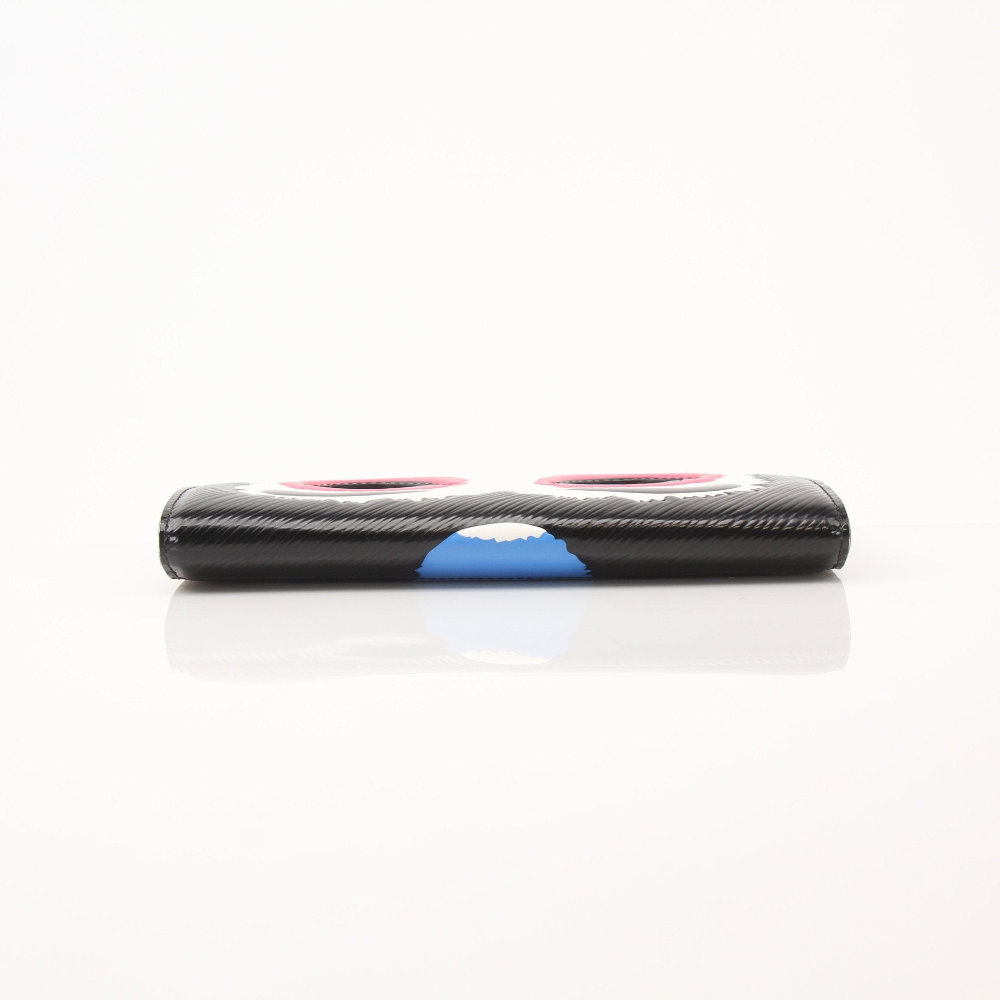 Louis Vuitton Sarah Kabuki Wallet by Gold & Beyond, featuring a sleek design with multiple card slots and luxurious details.