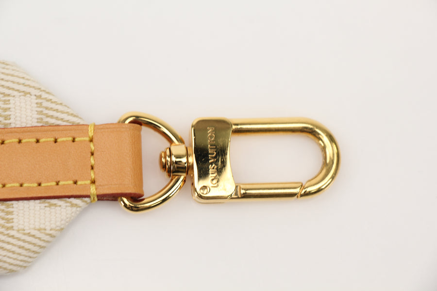 Louis Vuitton Coussin PM in White – Effortless Elegance, Modern Edge