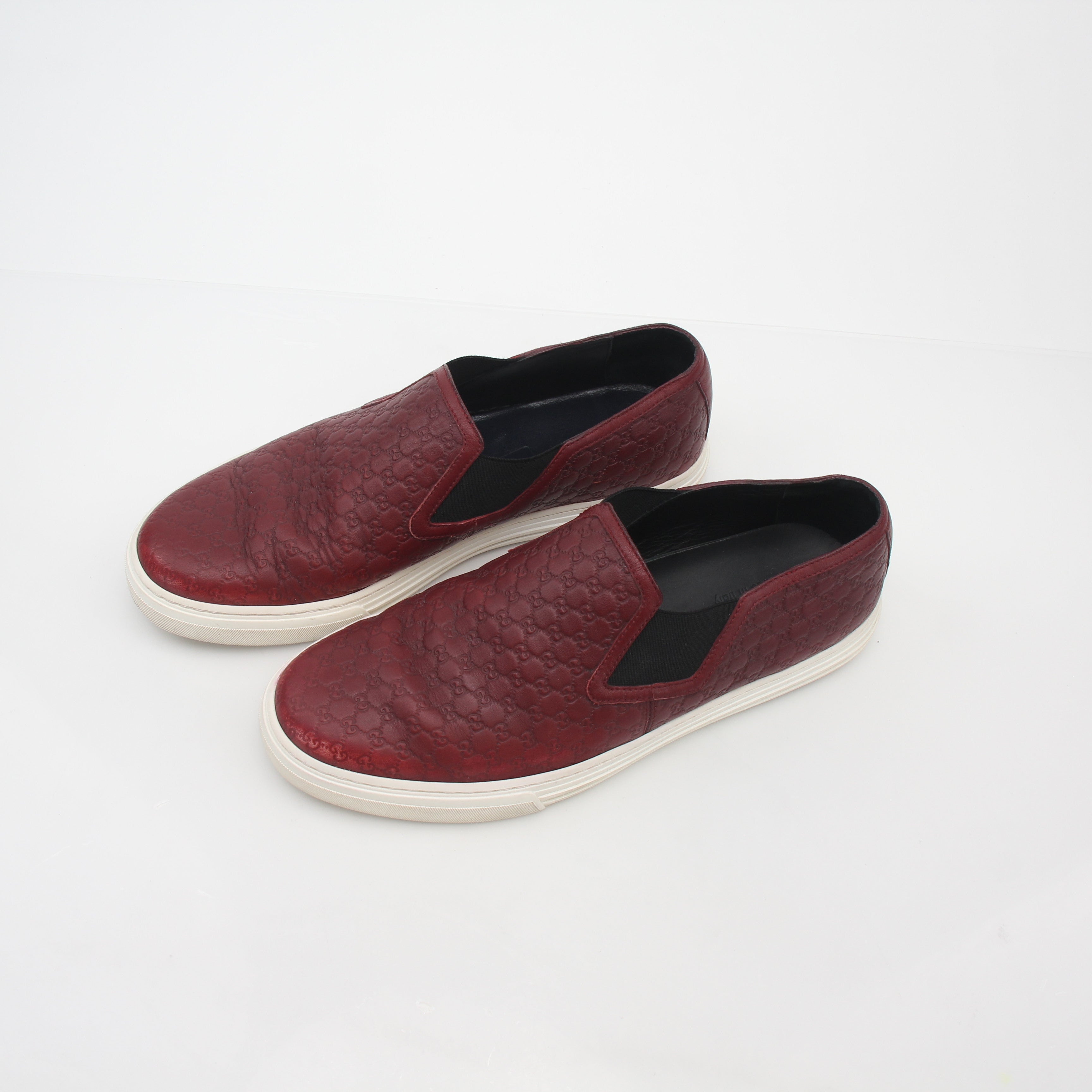 Gucci Burgundy Dublin Microguccissima Leather Slip-On Sneakers