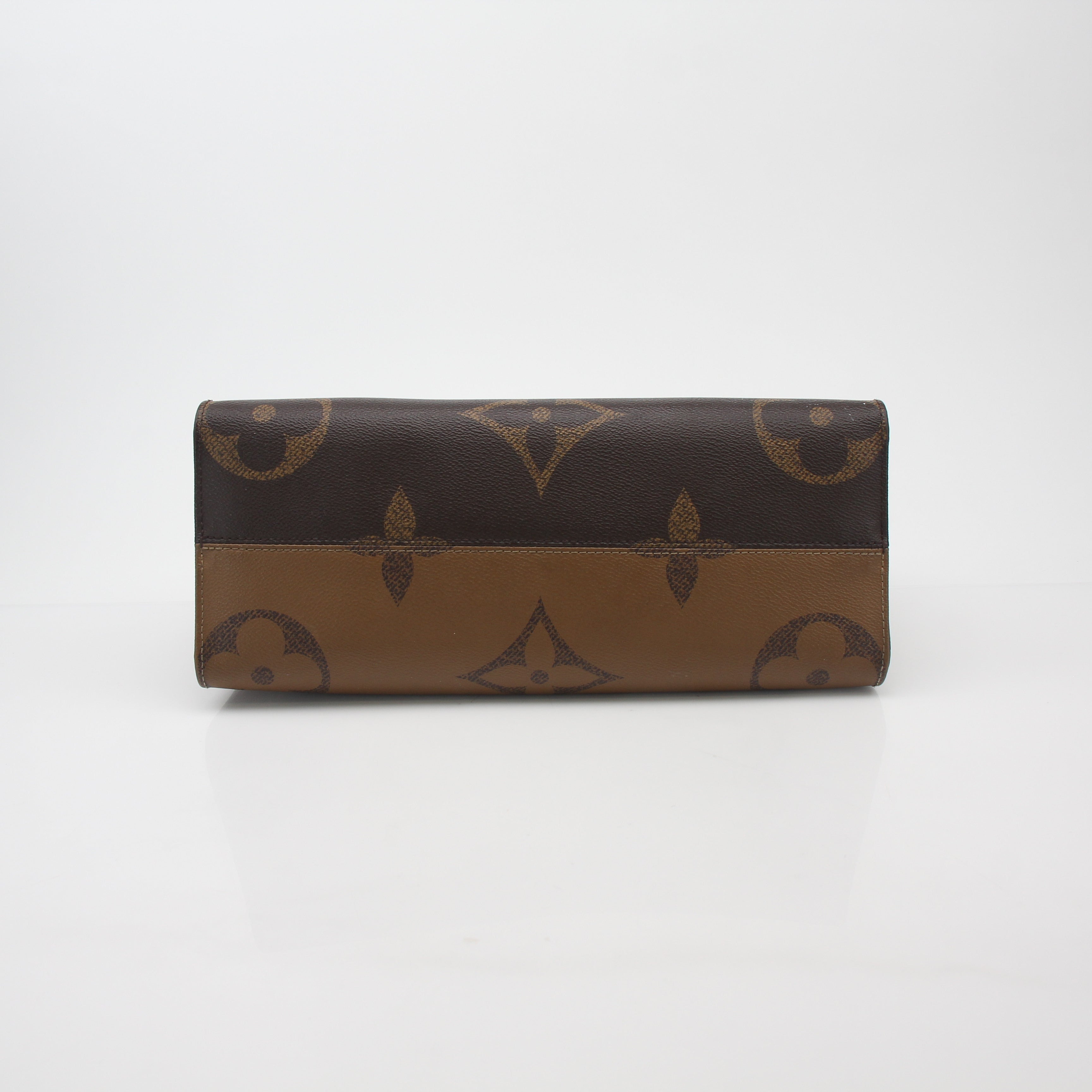 Louis Vuitton Giant Monogram Reverse OnTheGo MM Tote Bag