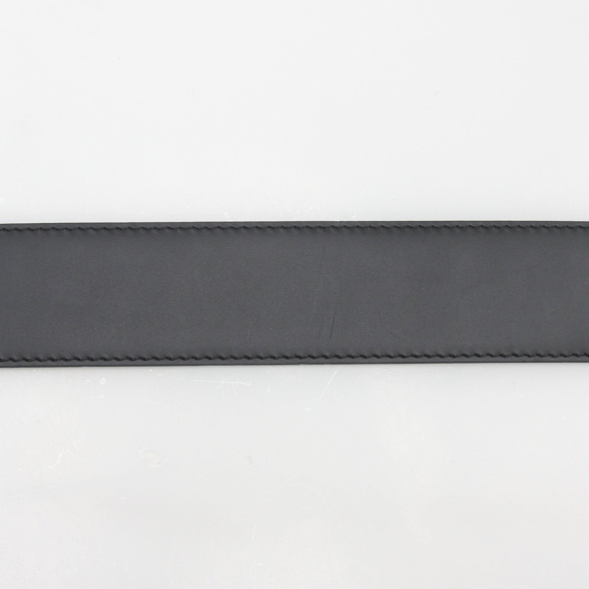 Louis Vuitton Monogram LV Shape 40mm belt with gold buckle, stylish accessories for men and women.