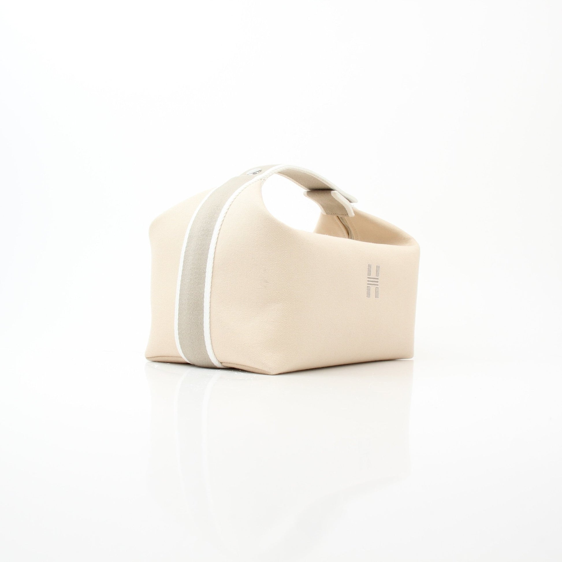 Hermès Bride-a-Brac gray handbag with structured design and elegant leather details, showcasing luxury craftsmanship.