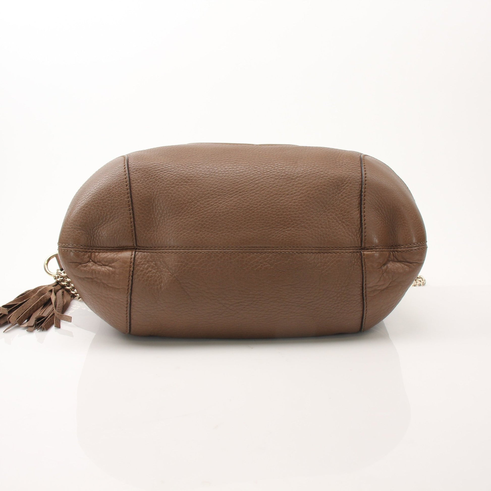 Gold & Beyond Gucci Soho Chain Shoulder Bag handbag with gold chain strap and textured leather exterior.
