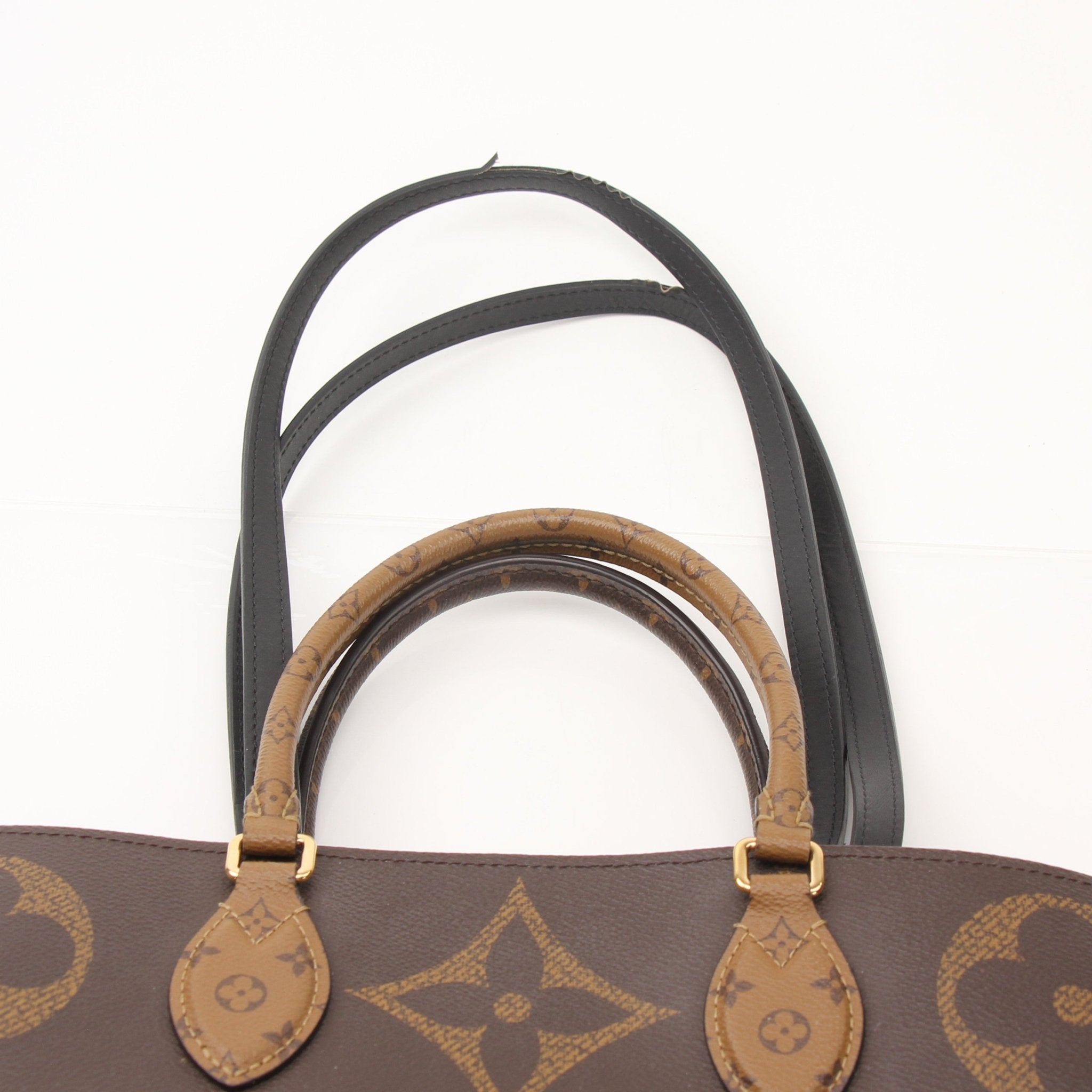 Louis Vuitton OnTheGo Reverse MM handbag by Gold & Beyond, featuring the signature monogram canvas and stylish design.