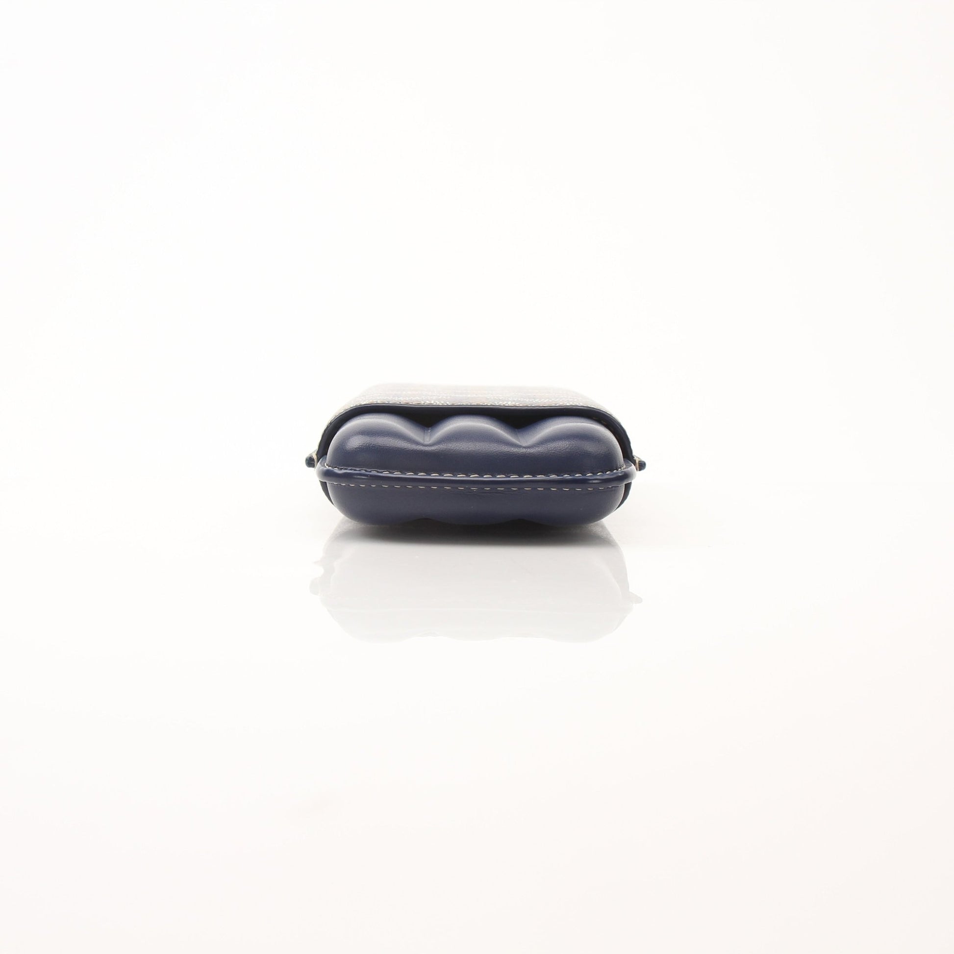 Goyard Churchill Navy Goyardine small cigar case with gold accents, designed as a stylish accessory for cigar storage.