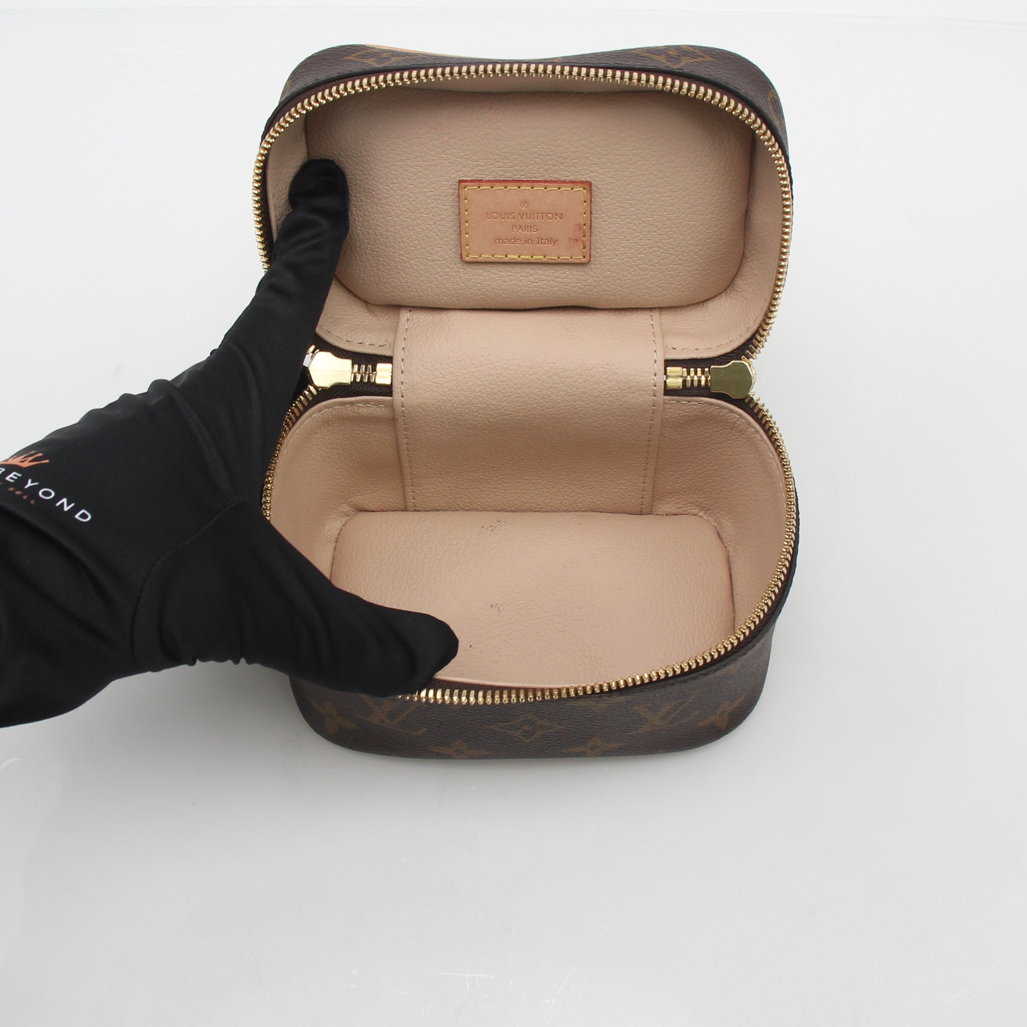 Louis Vuitton Monogram Nice Nano Vanity Case
