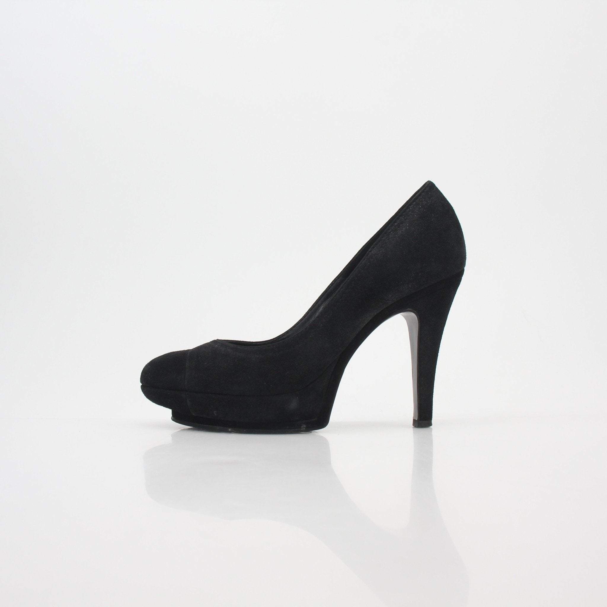 Gold & Beyond Chanel black suede round-toe platform heels with chunky heels and elegant design, perfect for stylish outfits.