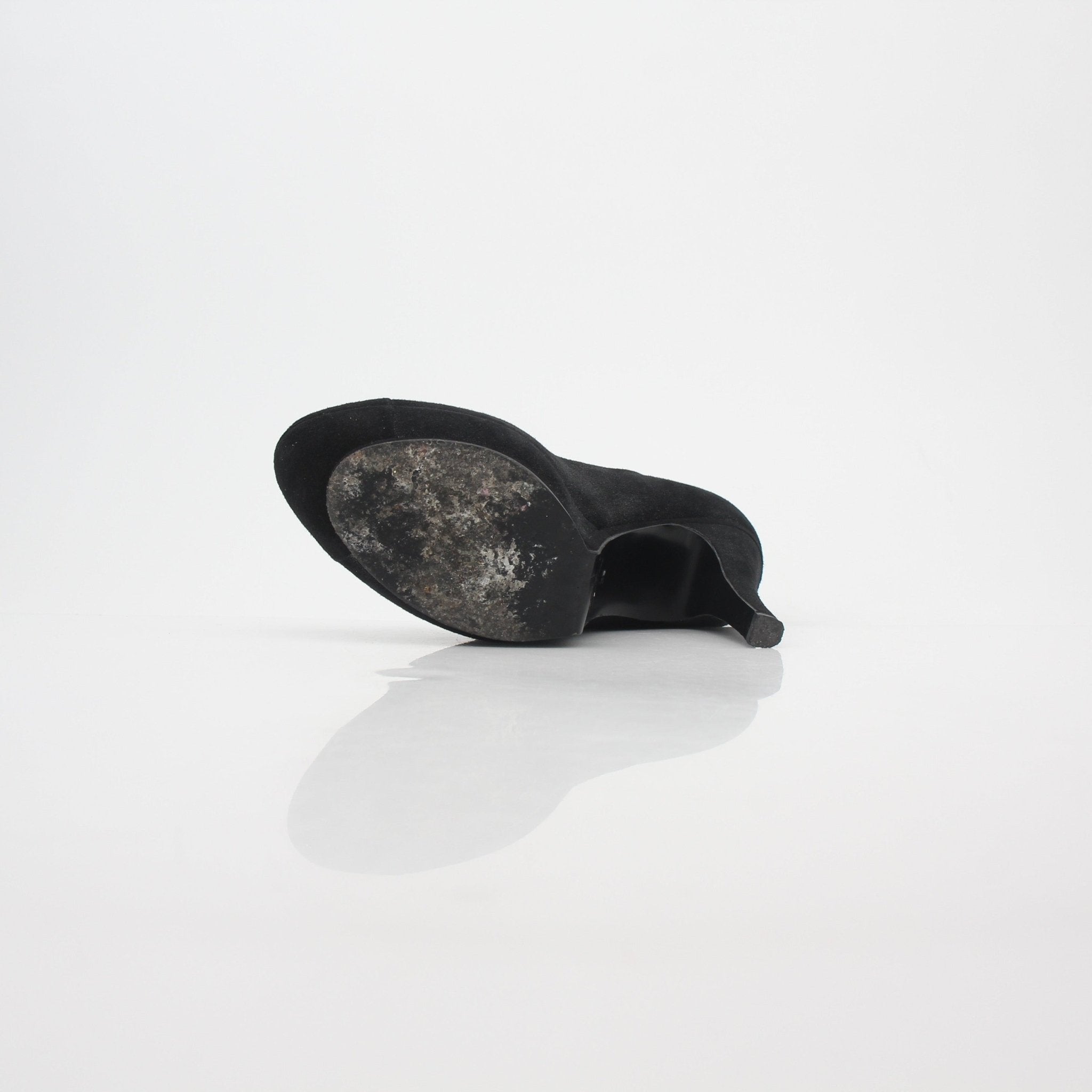Gold & Beyond black suede Chanel-inspired round-toe platform pumps with heels, showcasing elegant design and classic style.