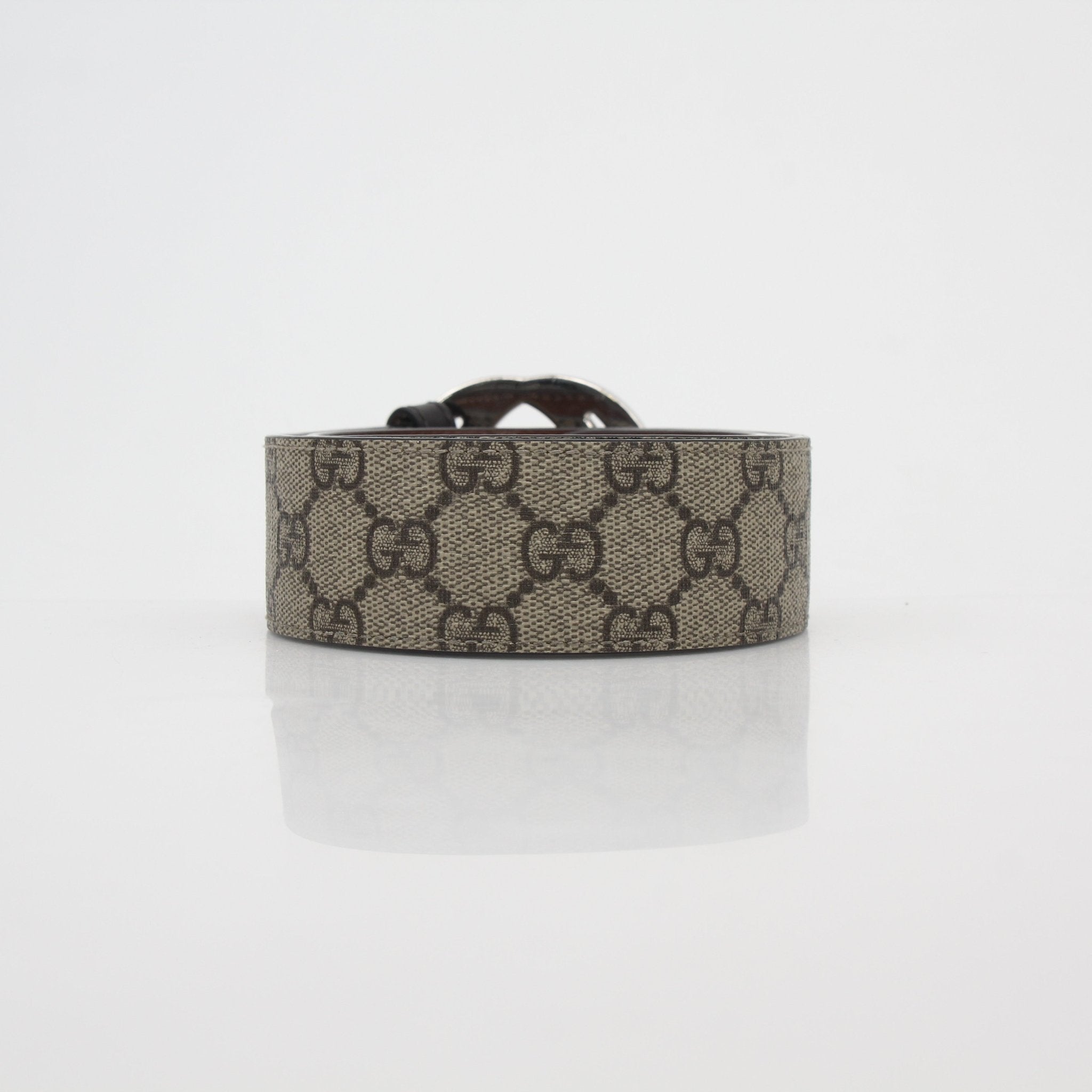Gucci beige ebony GG Supreme interlocking G belt, luxury accessories with signature pattern and classic design.