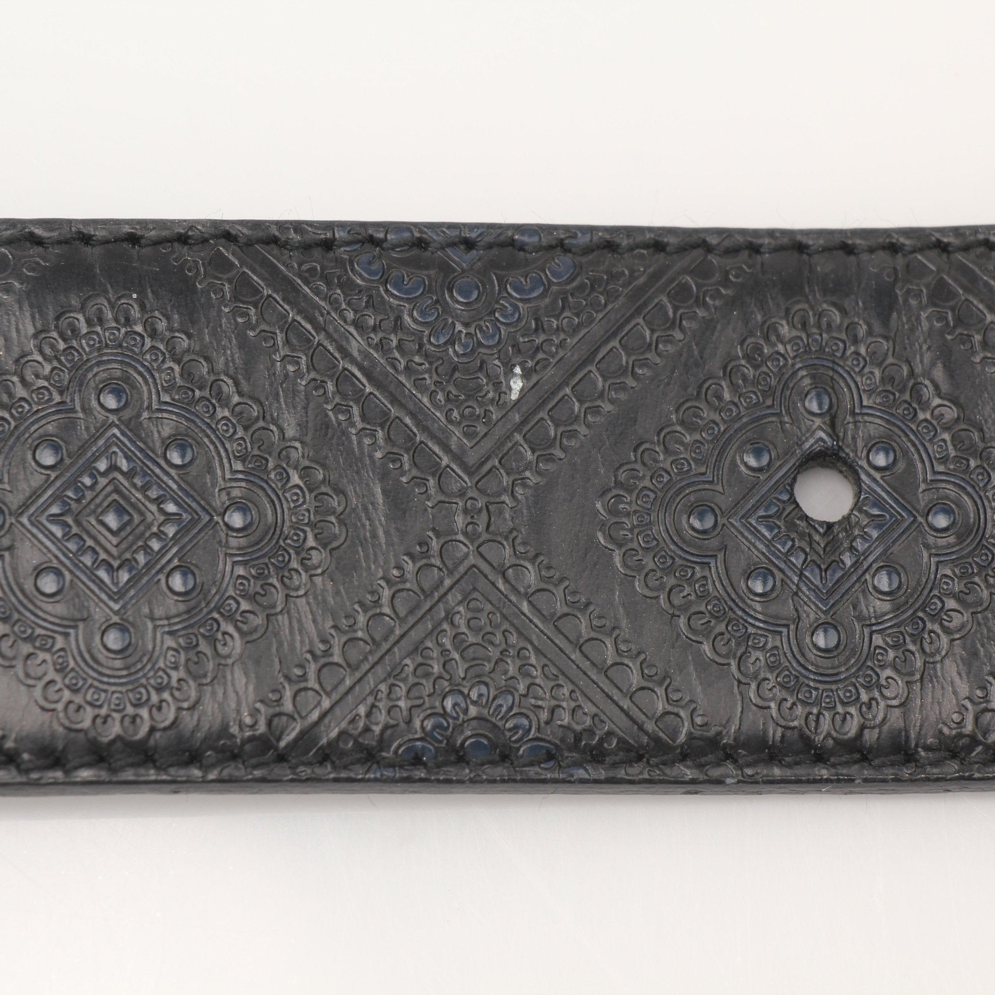 Prada black saffiano leather belt with gold hardware, stylish accessory for men and women, featuring a sleek, textured finish.