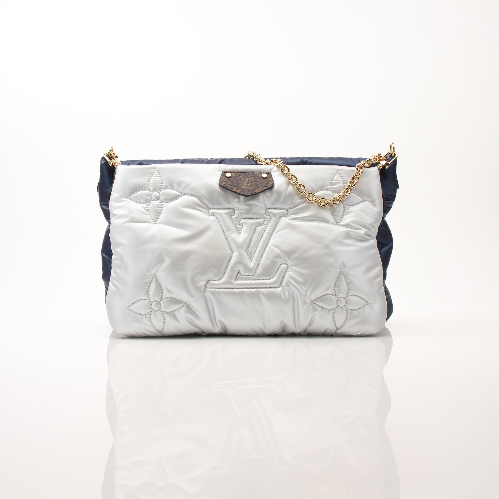 Louis Vuitton LV Pillow Multi Pochette Accessoires Maxi Shoulder Bag with gold hardware and multi-pocket design.