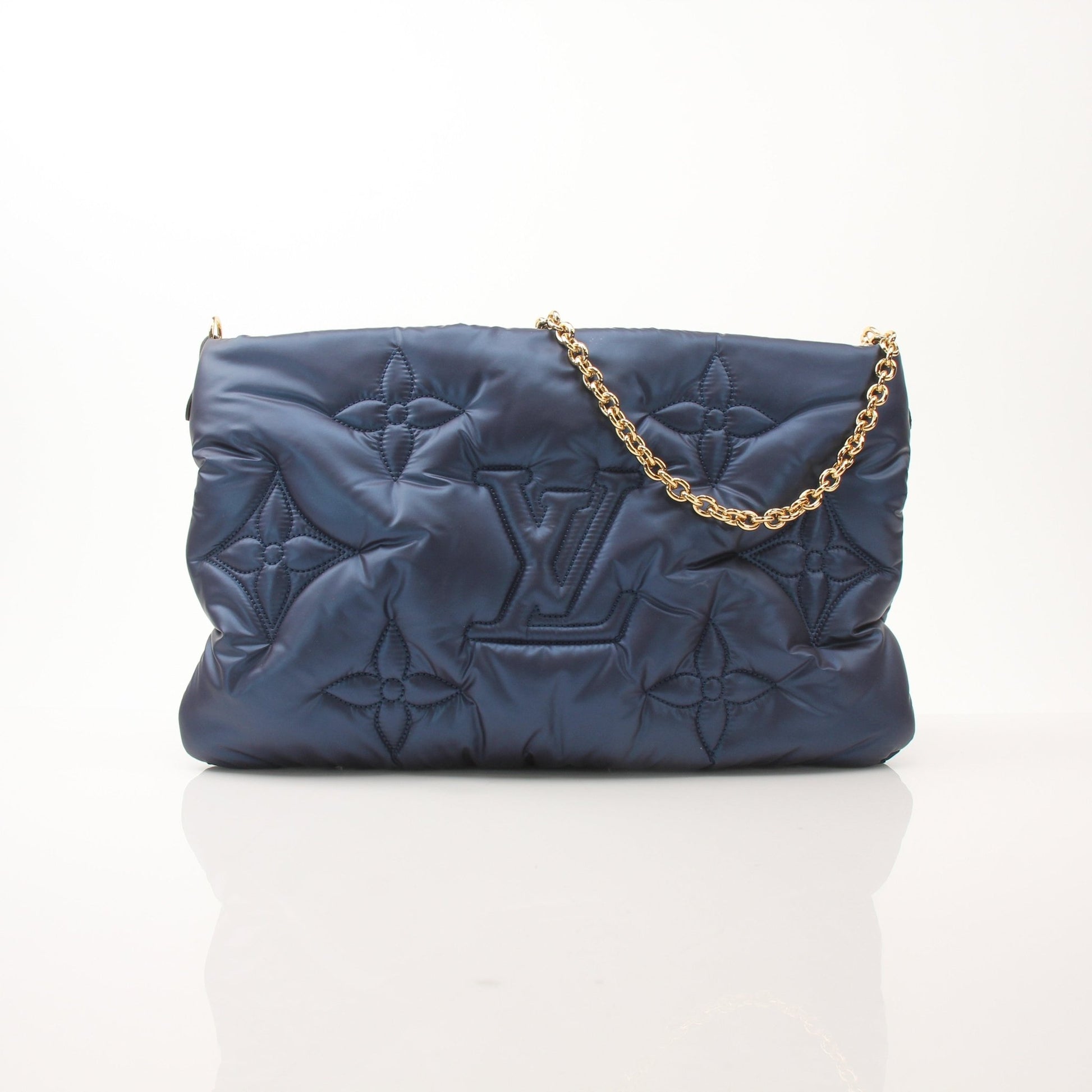Louis Vuitton LV Pillow Multi Pochette Accessoires Maxi shoulder bag with gold hardware and quilted design, featuring multiple compartments.