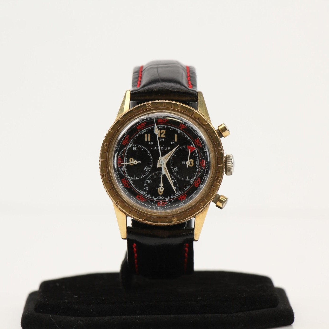 Gold & Beyond Jardur WW2 chronograph watch with black dial, stainless steel case, and vintage military-inspired design.