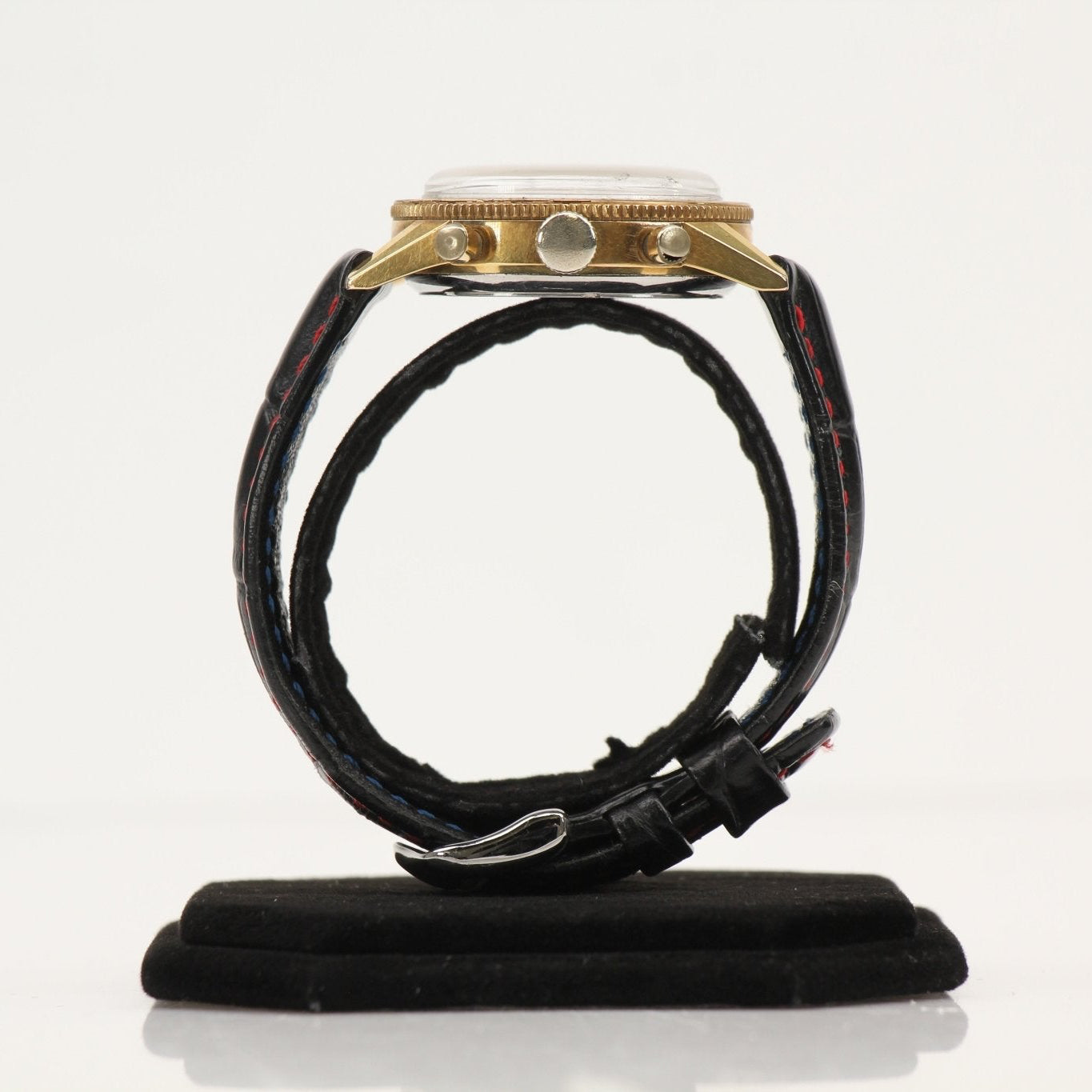 Gold & Beyond Jardur WW2 chronograph watch showing a detailed dial with multiple sub-dials and vintage design.