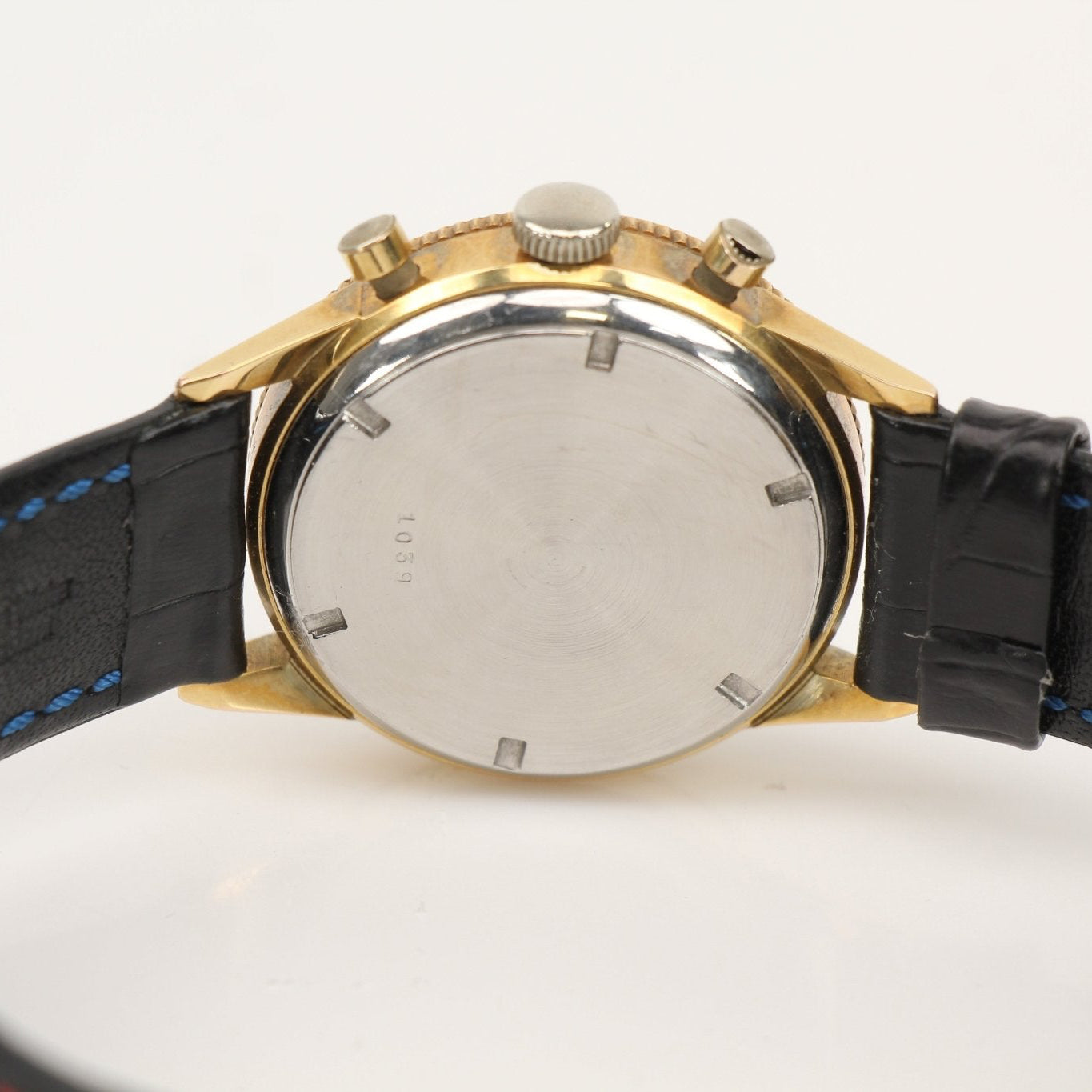 Gold & Beyond Jardur WW2 chronograph watch with black dial, stainless steel case, and vintage military-inspired design.