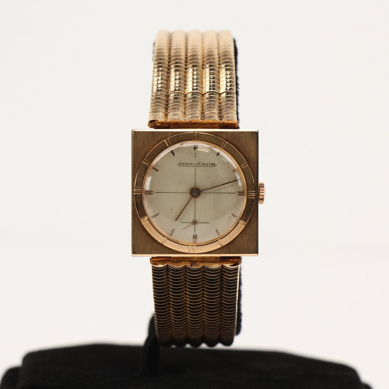 Elegant Jaeger-LeCoultre gold dress watch with a sleek design, featuring a gold strap and classic round dial.