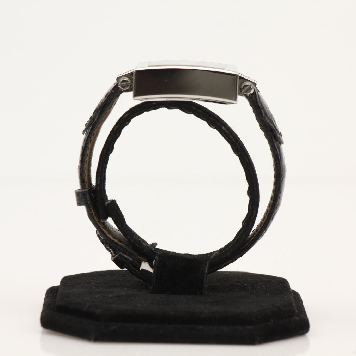 Gold & Beyond Roberge Genève Pégase chronograph watch with black dial, silver case, and stainless steel bracelet.