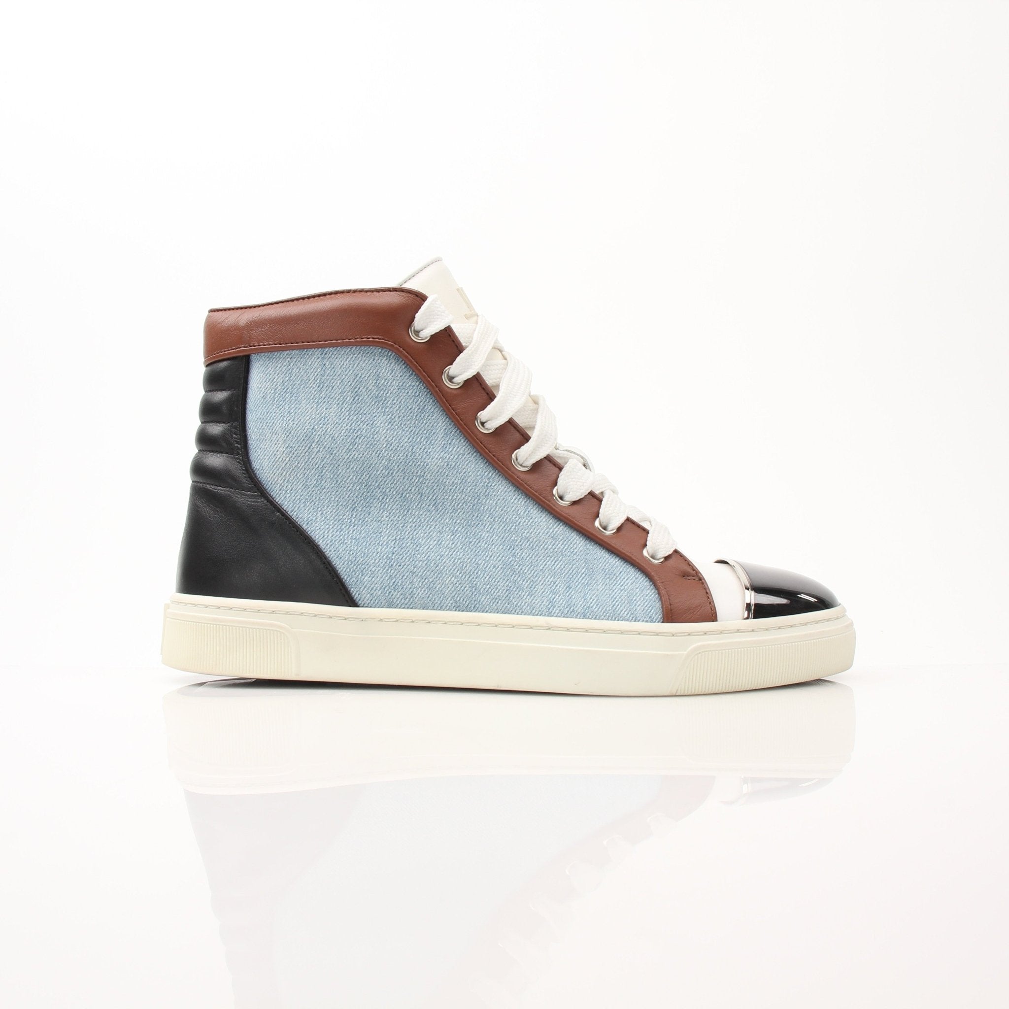 Louis Leeman men's colorblock pattern sneakers with white, navy, and red accents, showcasing stylish casual shoes from Gold & Beyond.