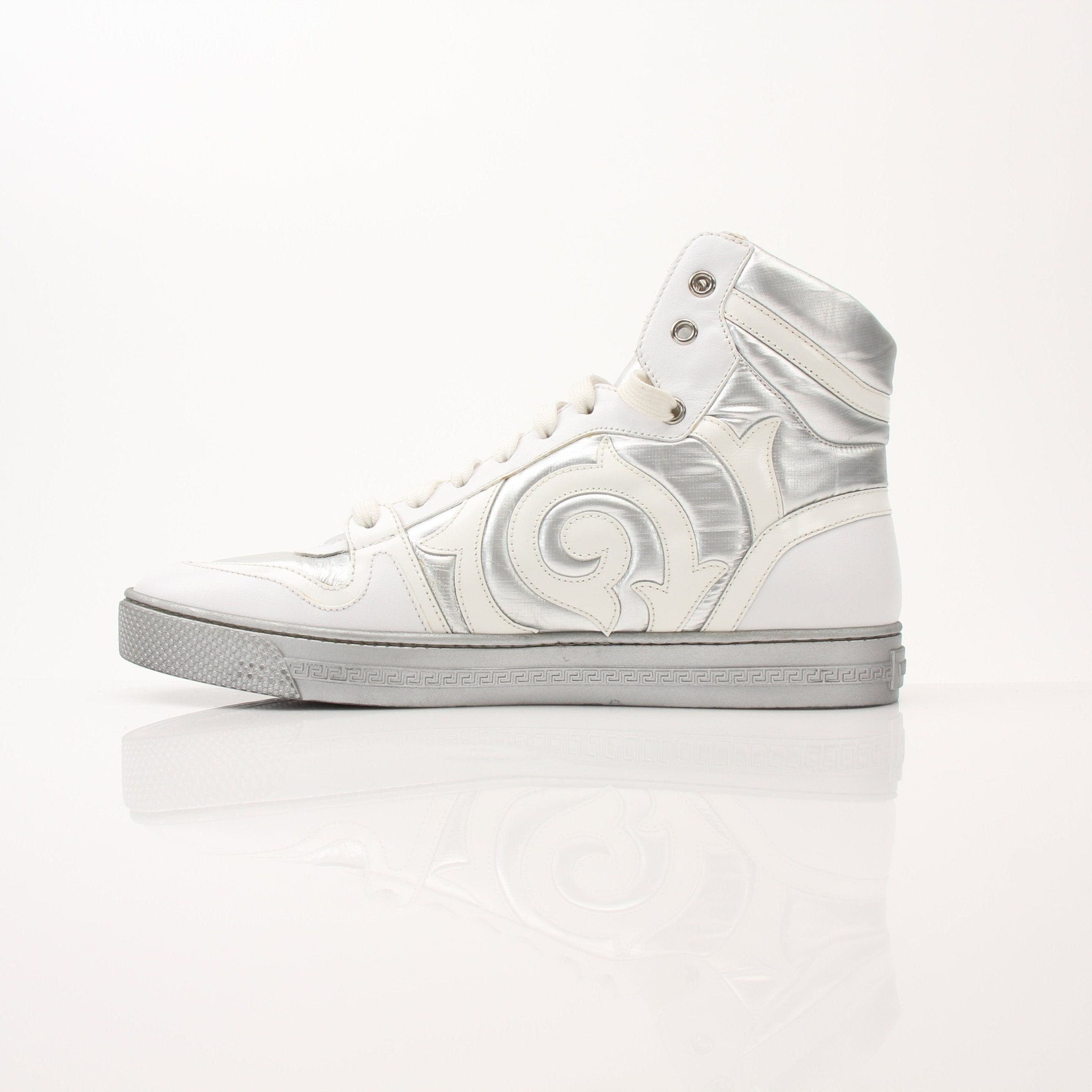 Gold & Beyond Versace Men’s Medusa Palazzo sneakers, stylish shoes with Medusa logo and sleek design, on a white background.