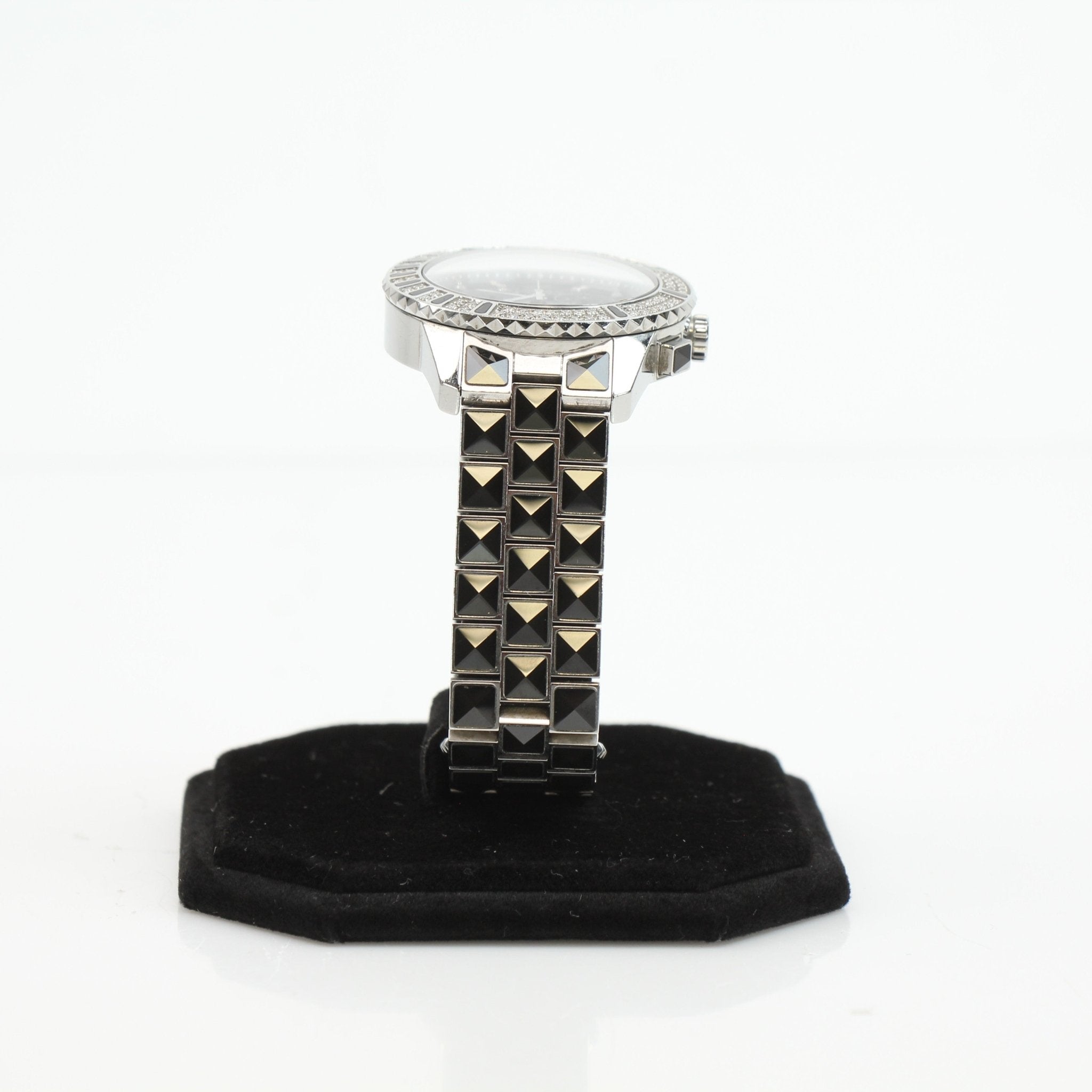 Dior Diamond Chronograph Watch with gold band and diamond accents, showcasing a luxury timepiece from Gold & Beyond.
