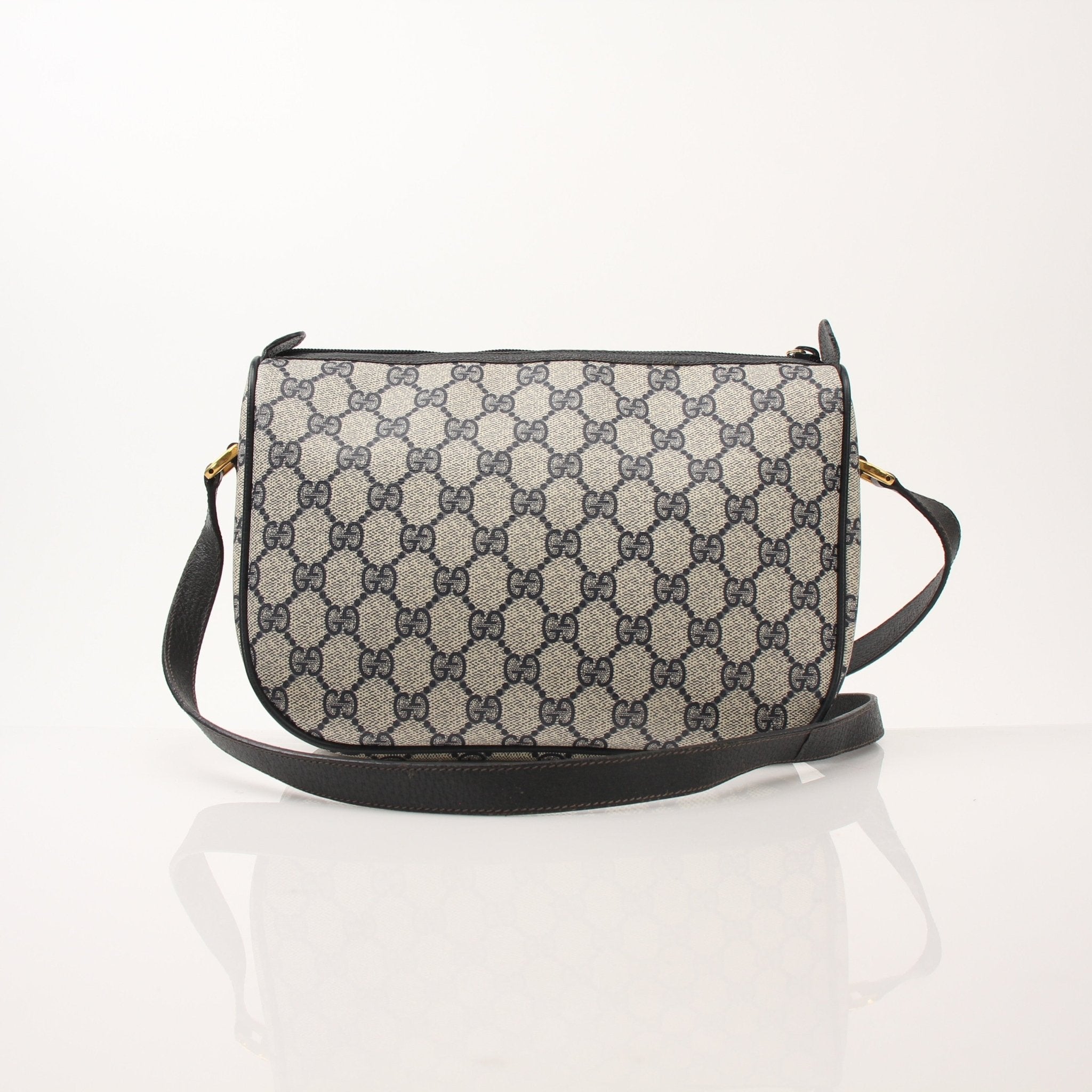 Gucci Sherry Line shoulder handbag by Gold & Beyond, featuring a sleek design with leather and signature Gucci details.
