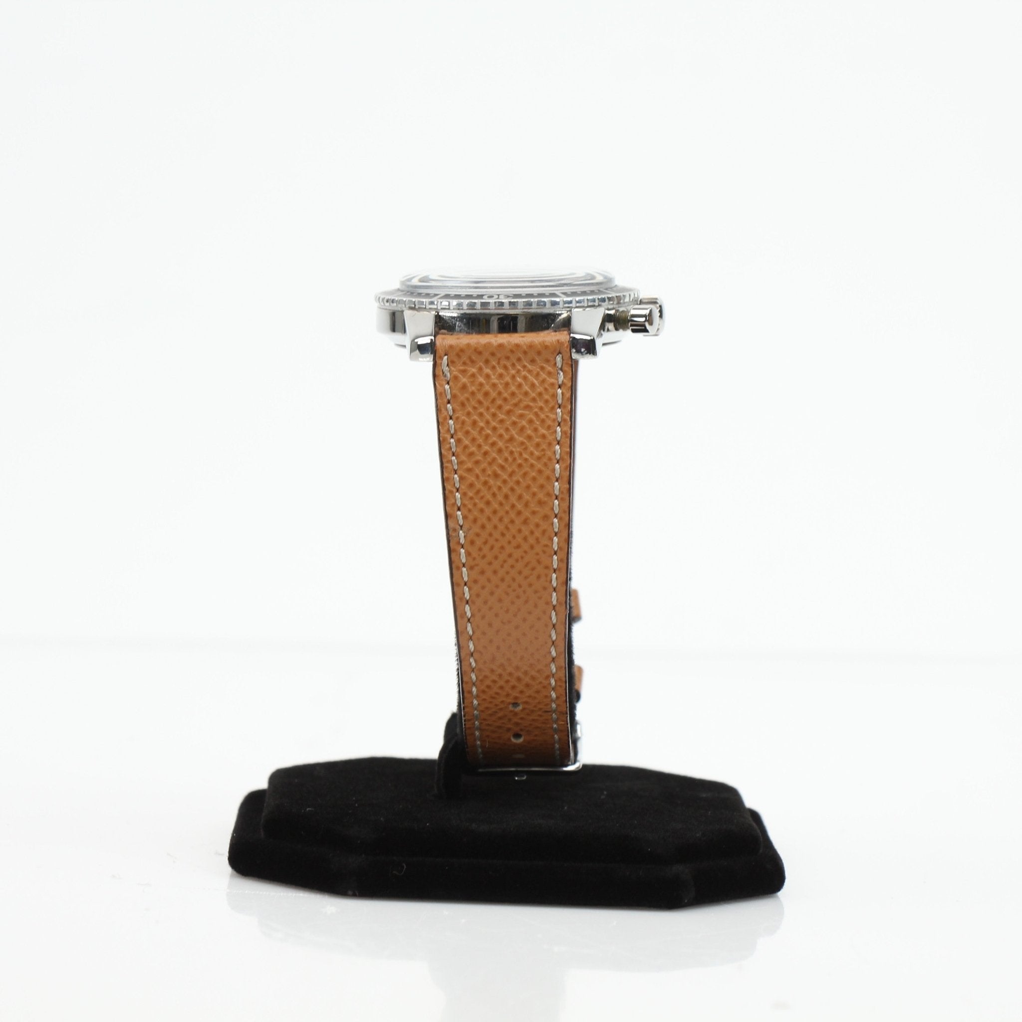Gold & Beyond Bucherer vintage chronograph watch with leather strap and classic design, detailed close-up of dial and case.