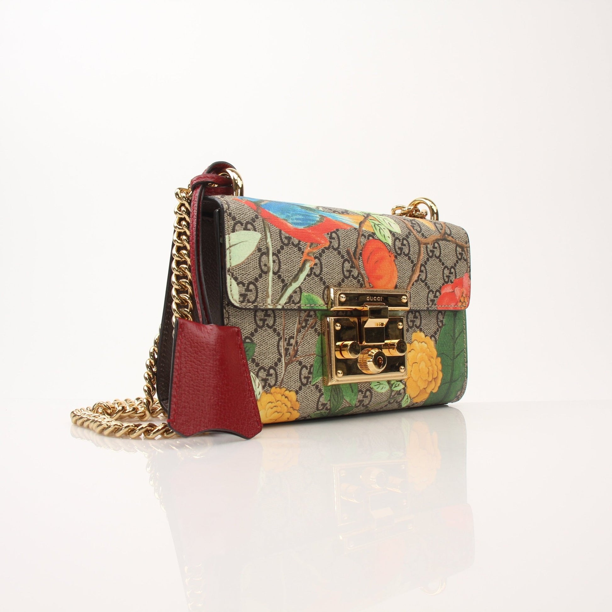 Gold & Beyond Gucci Tian Padlock Shoulder Bag, stylish handbag with gold-tone padlock detail and adjustable strap.