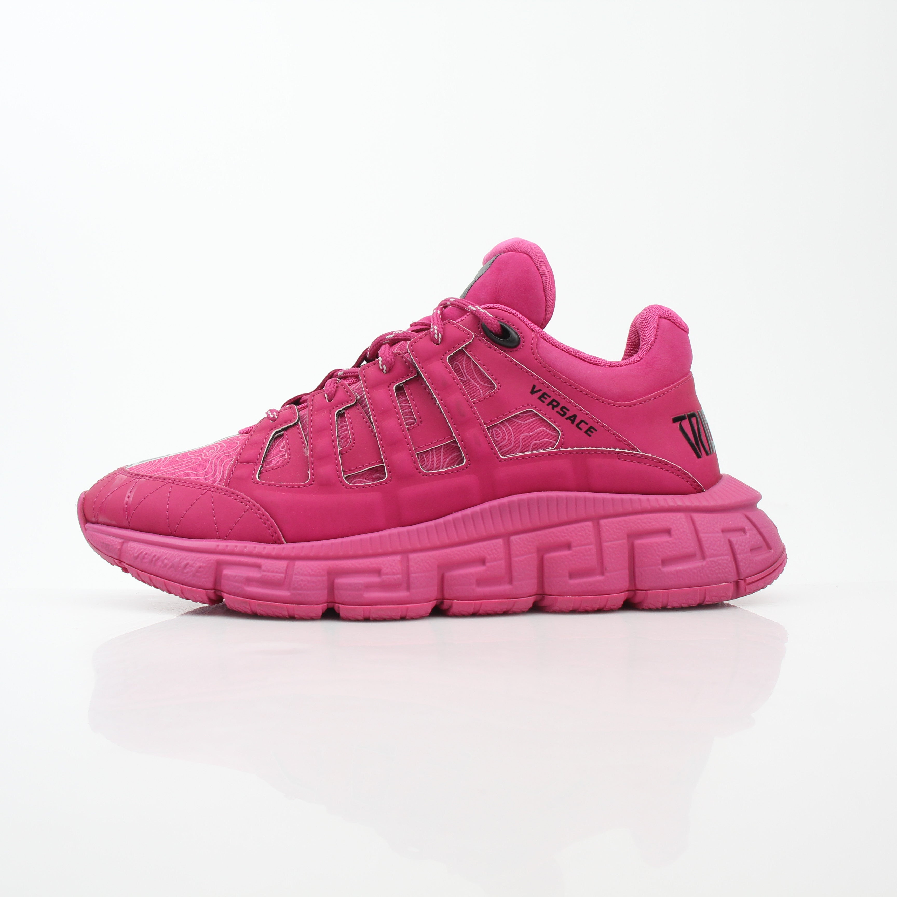 Gold & Beyond Versace Pink Trigreca low-top sneakers with stylish design and white sole, displayed on a plain background.