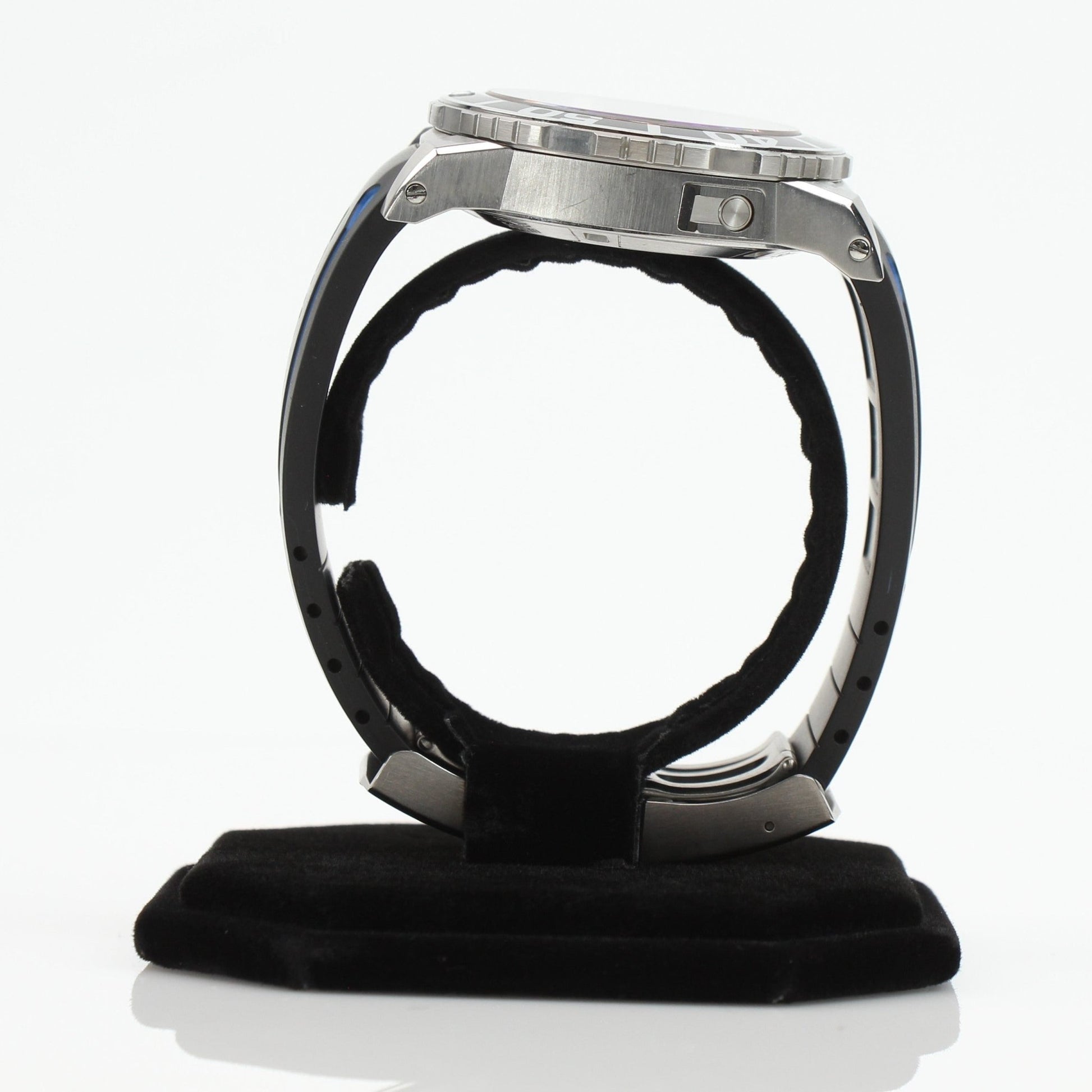 Carl F. Bucherer ScubaTec diver watch with black dial, stainless steel bracelet, and rotating bezel displayed in the image.