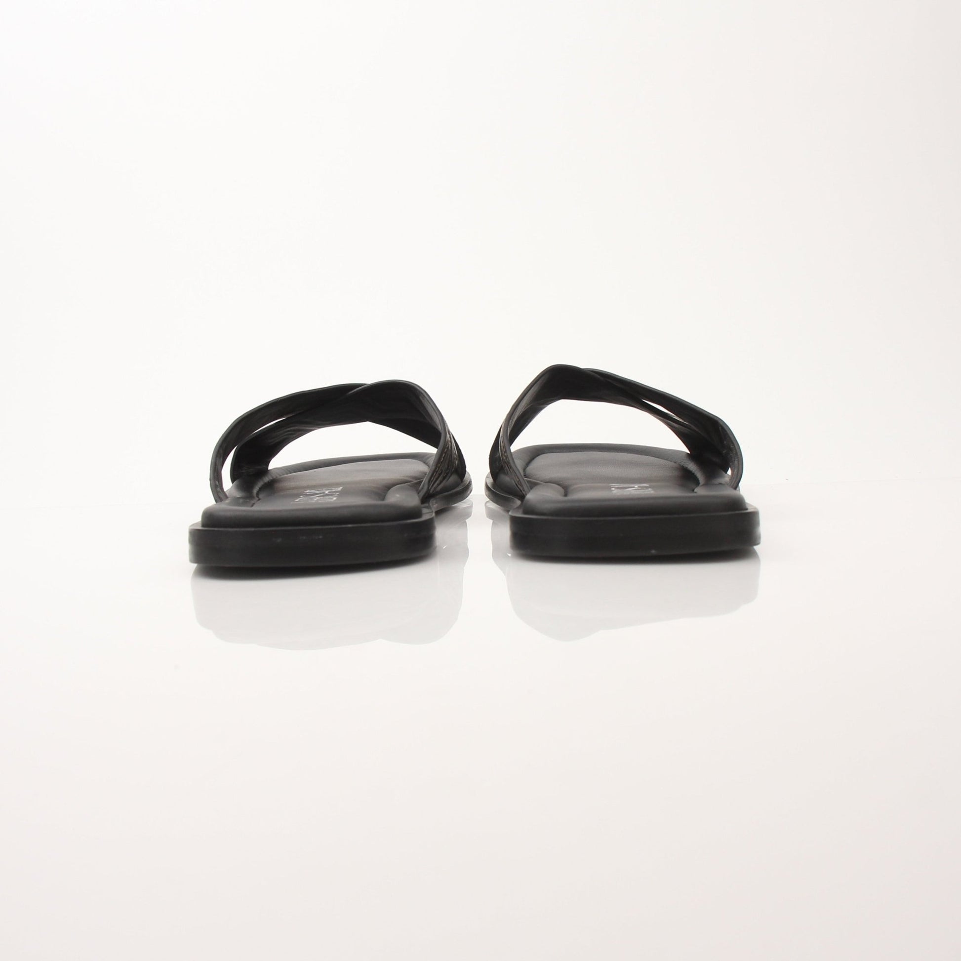 Gold & Beyond Versace men's Greca sandals, stylish leather shoes with iconic Greek key design and open-toe style.