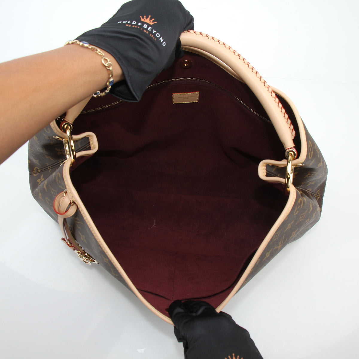 Louis Vuitton Monogram Artsy MM Hobo Shoulder Bag