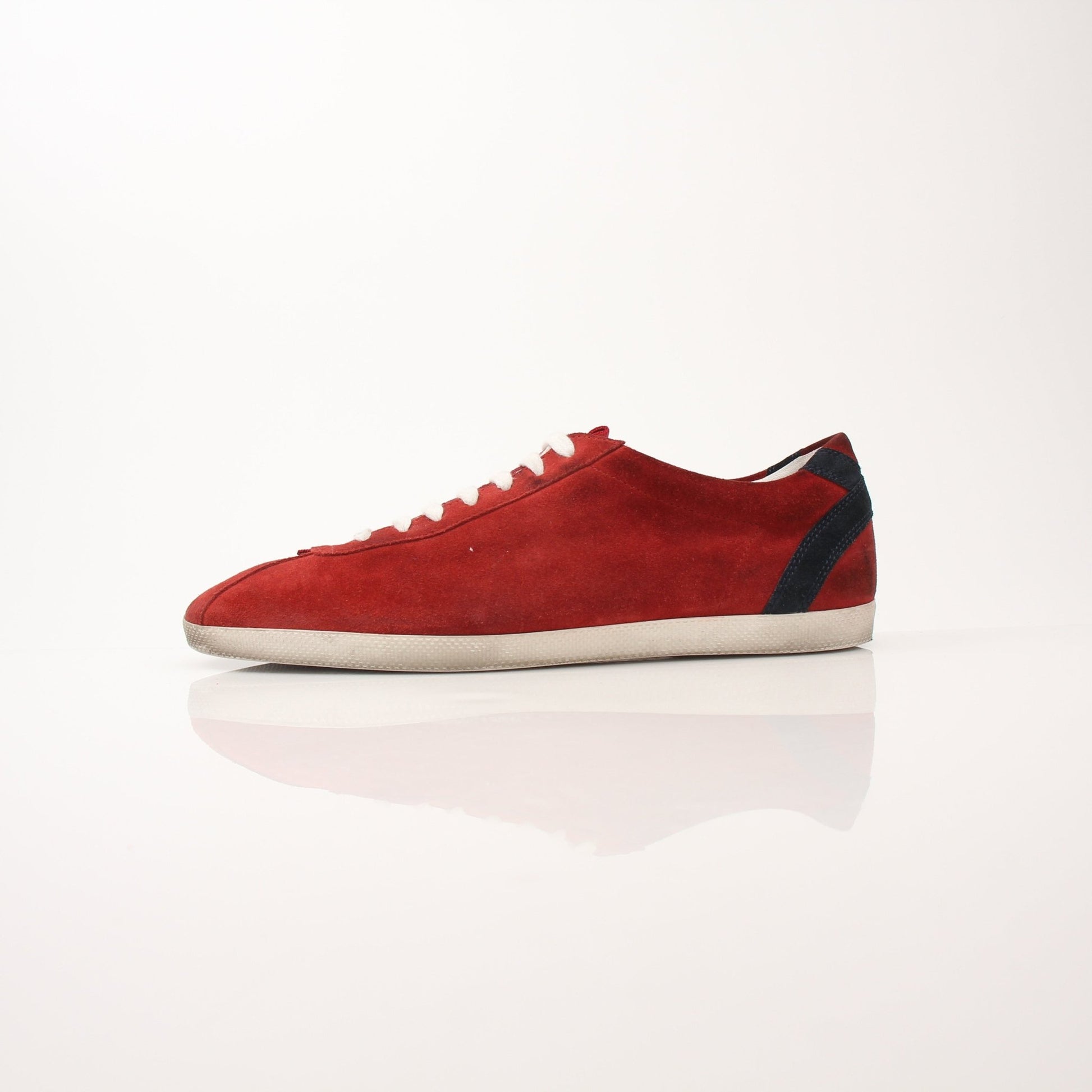 Gold & Beyond Gucci Men's Softy Tek Sneakers, stylish black shoes with white soles and branding details.