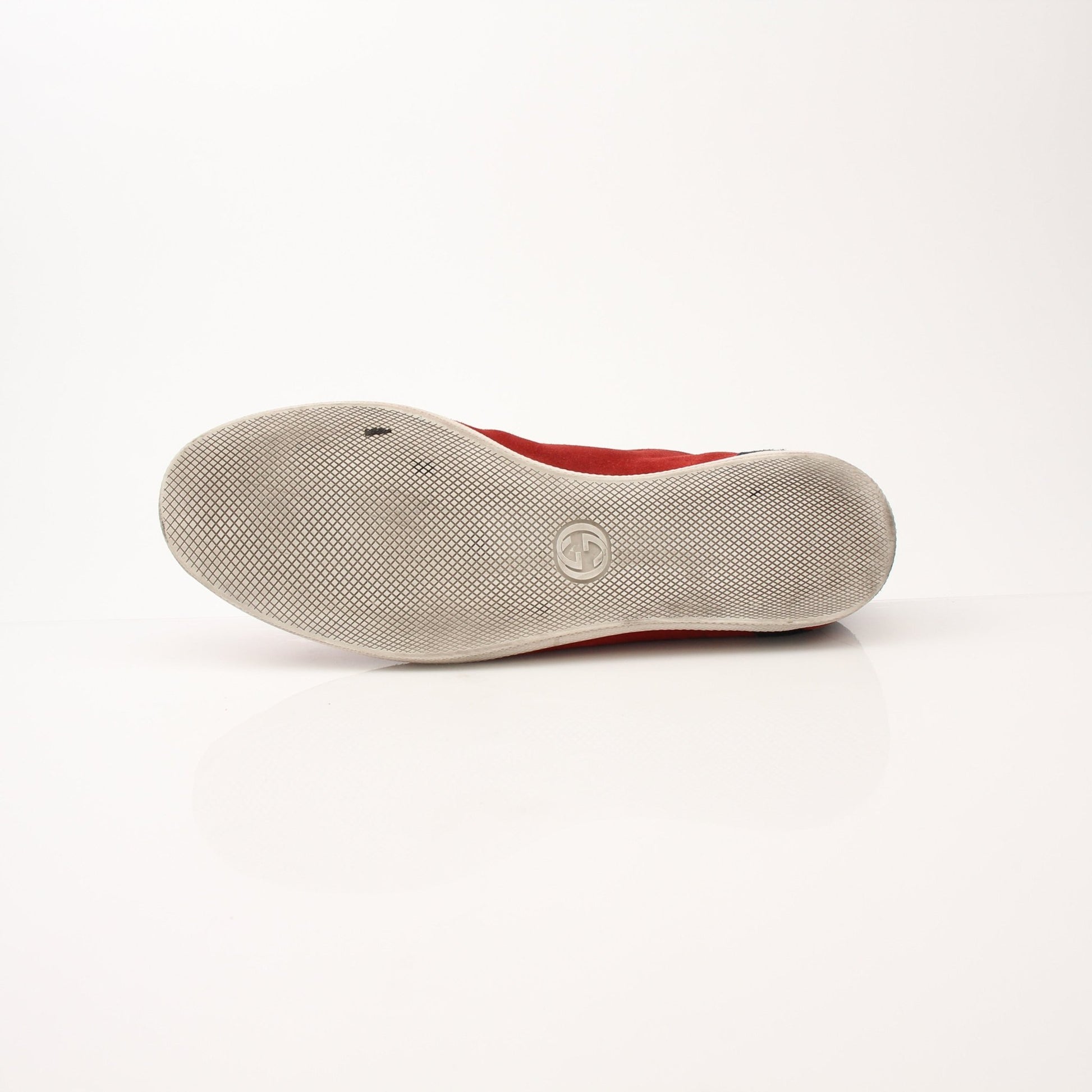 Gucci Men's Softy Tek sneakers in stylish design, featuring white and black color with rubber sole and branded details.