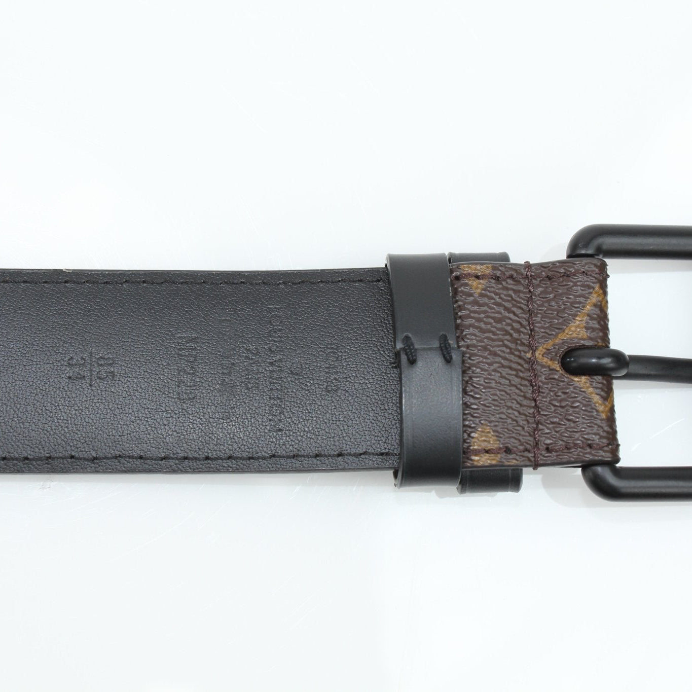 Louis Vuitton Monogram Chain Belt in gold with LV logo details, stylish accessories for fashion-forward outfits.